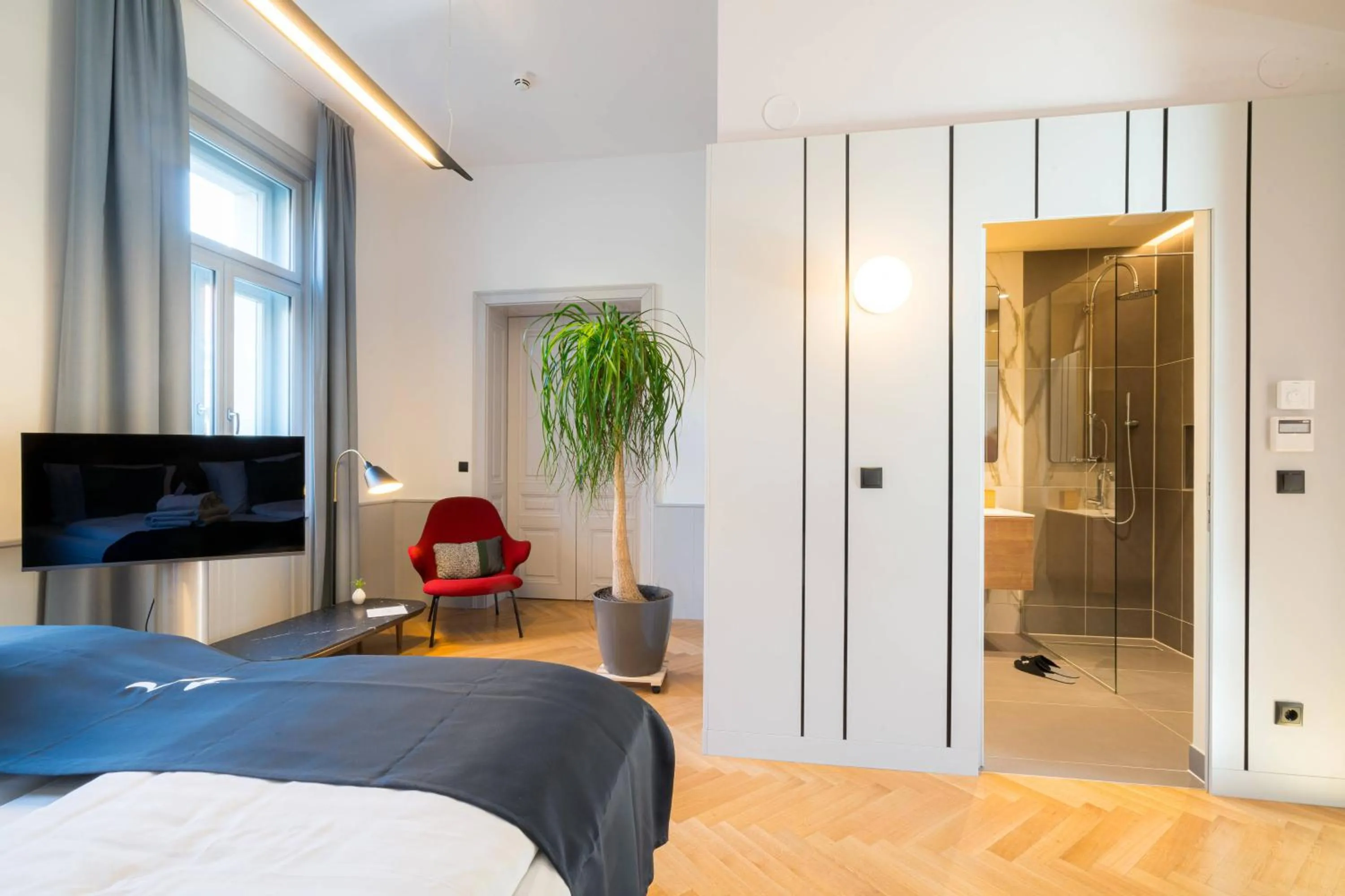 Bed in Vienna Residence, City Hall - Parliament