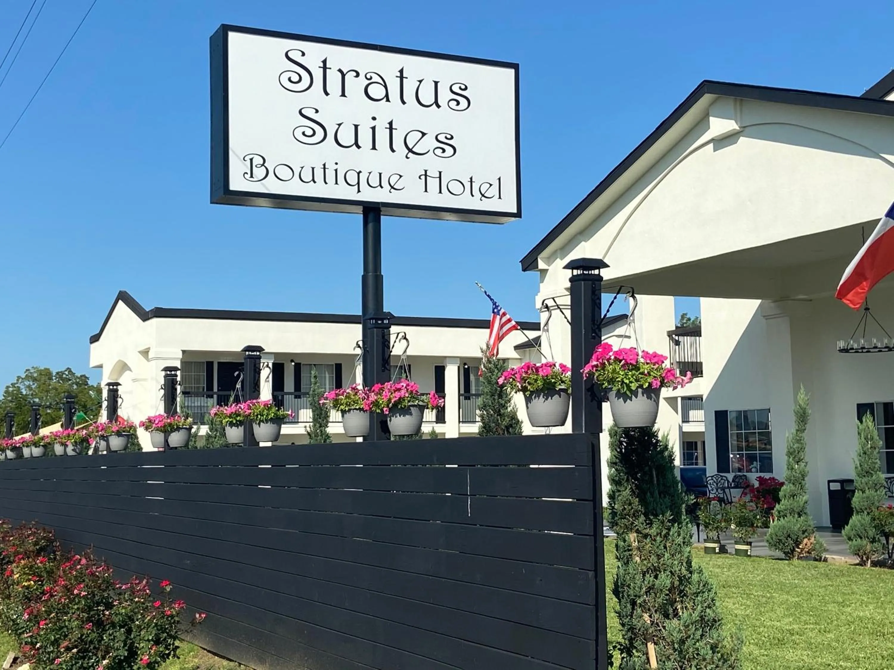 Property building in Stratus Suites Boutique Hotel