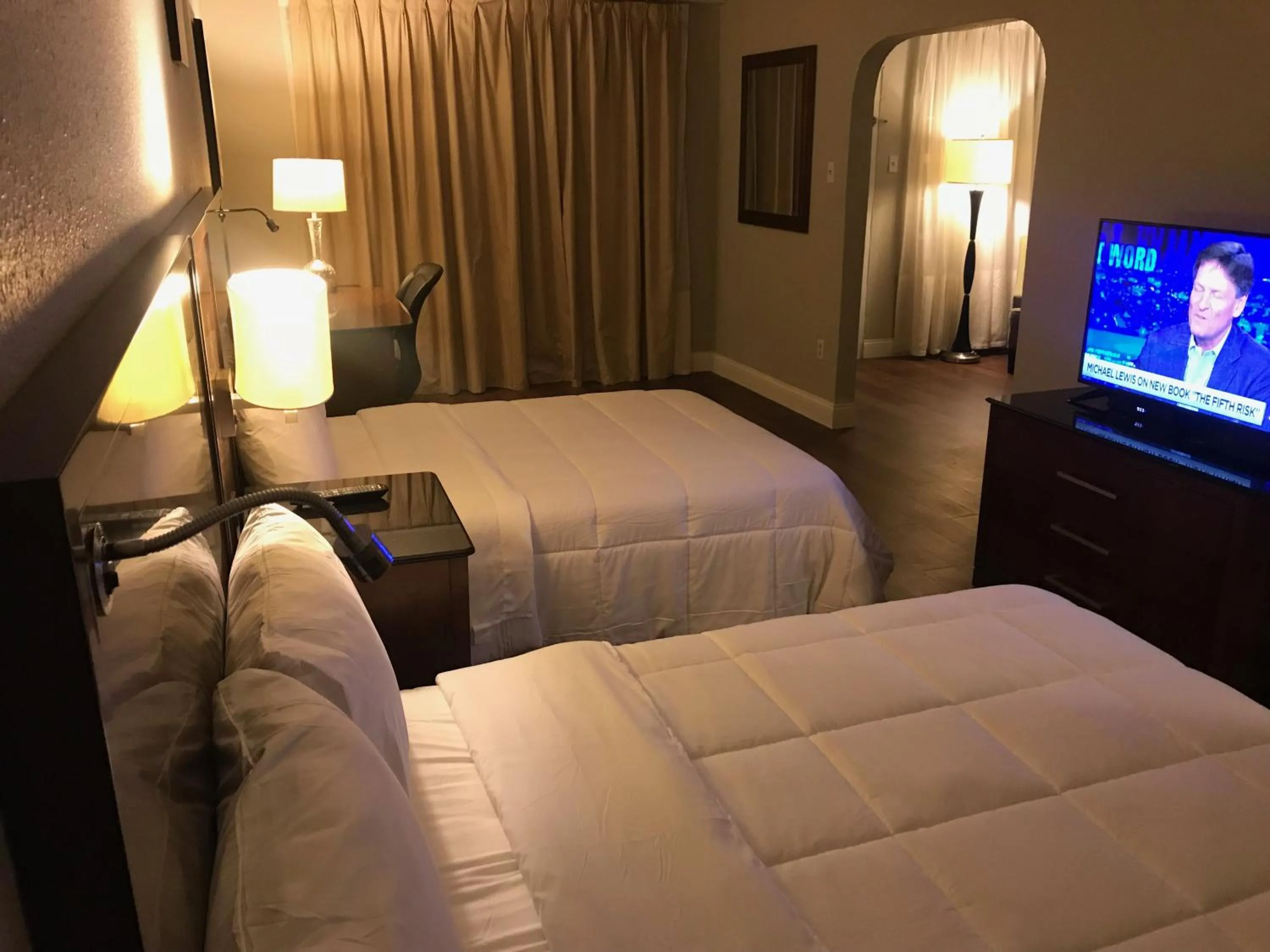 Bedroom, Bed in Stratus Suites Boutique Hotel