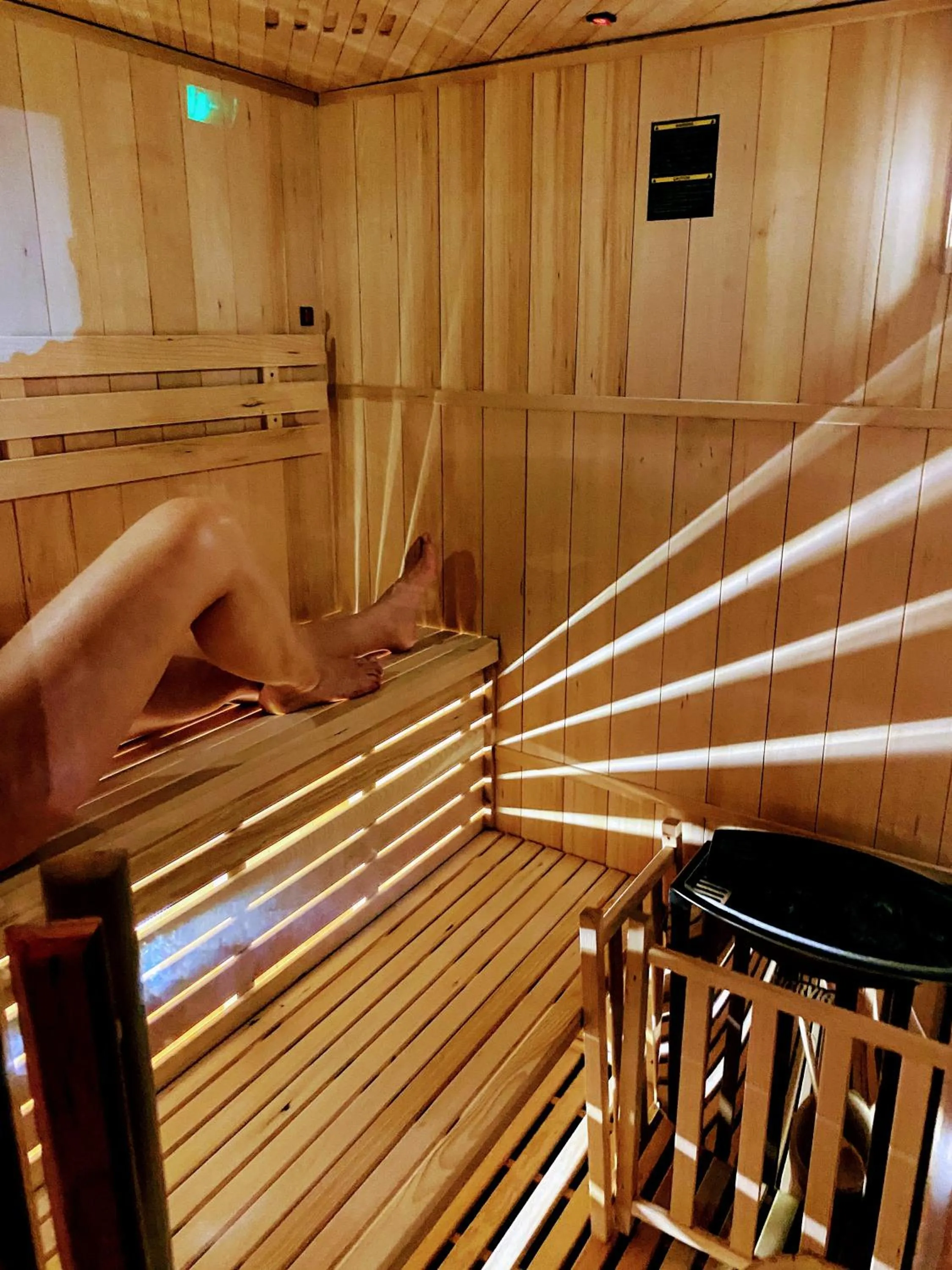 Sauna in Les Terres Rouges 06