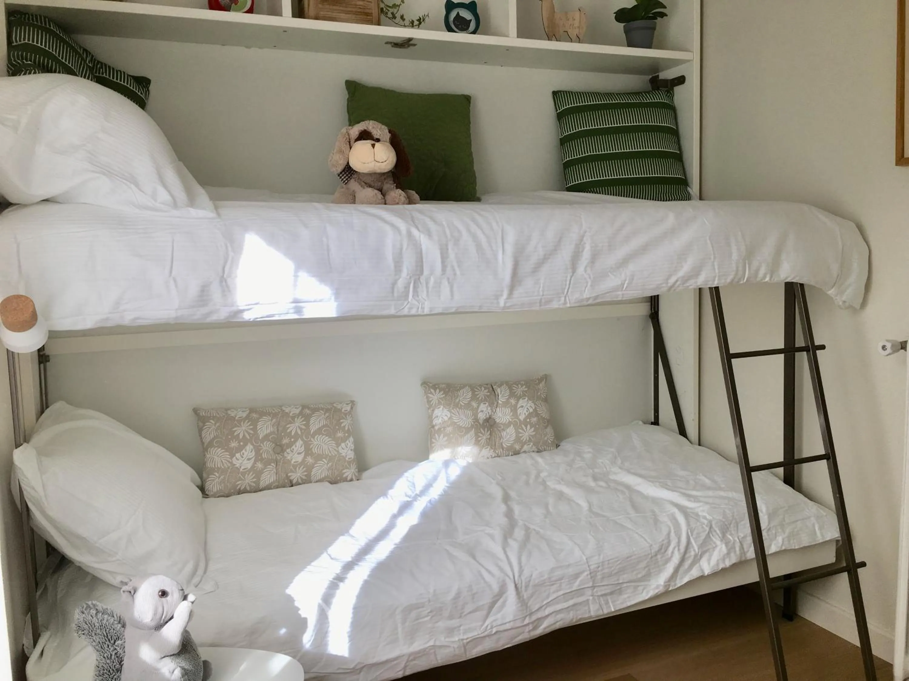 bunk bed, Bed in Les Terres Rouges 06