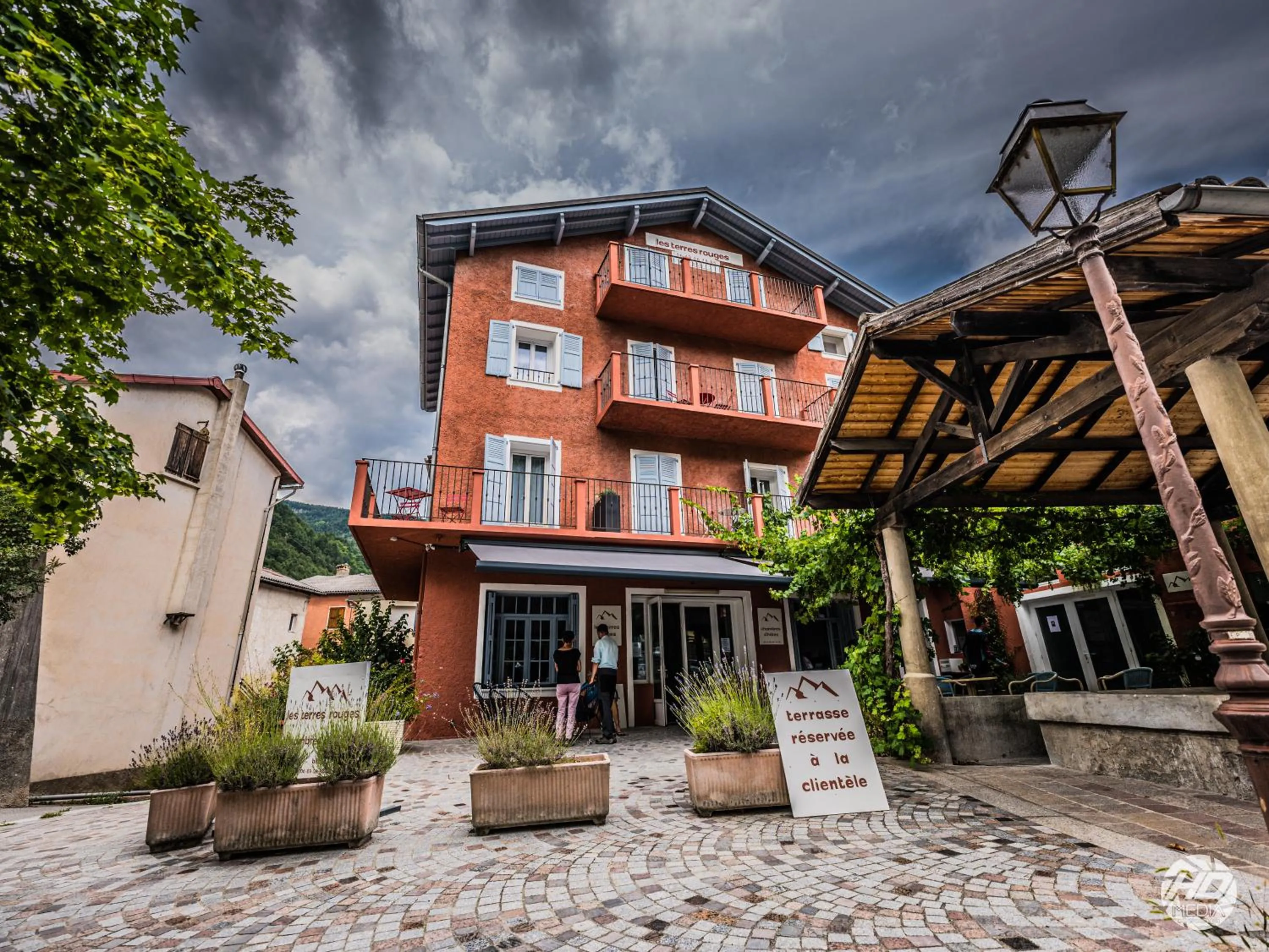 Property building in Les Terres Rouges 06
