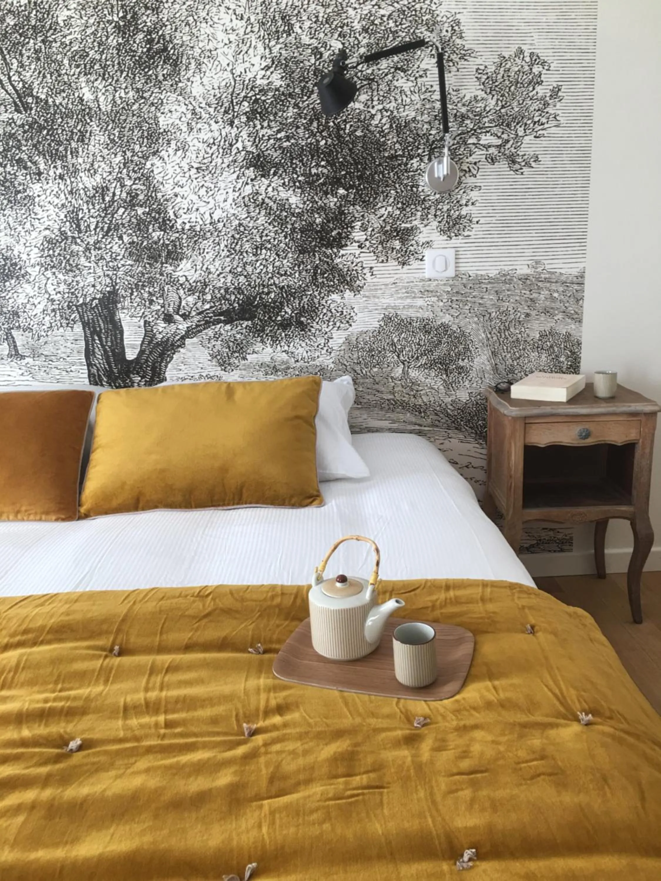 Bed in Les Terres Rouges 06
