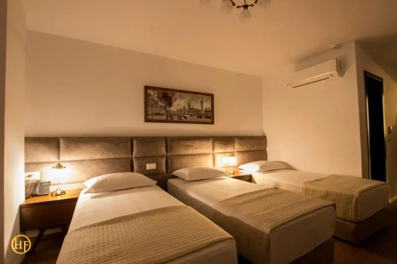 Triple Room with Balcony in Hotel Fantasy Triple Room with Balcony in Hotel Fantasy
