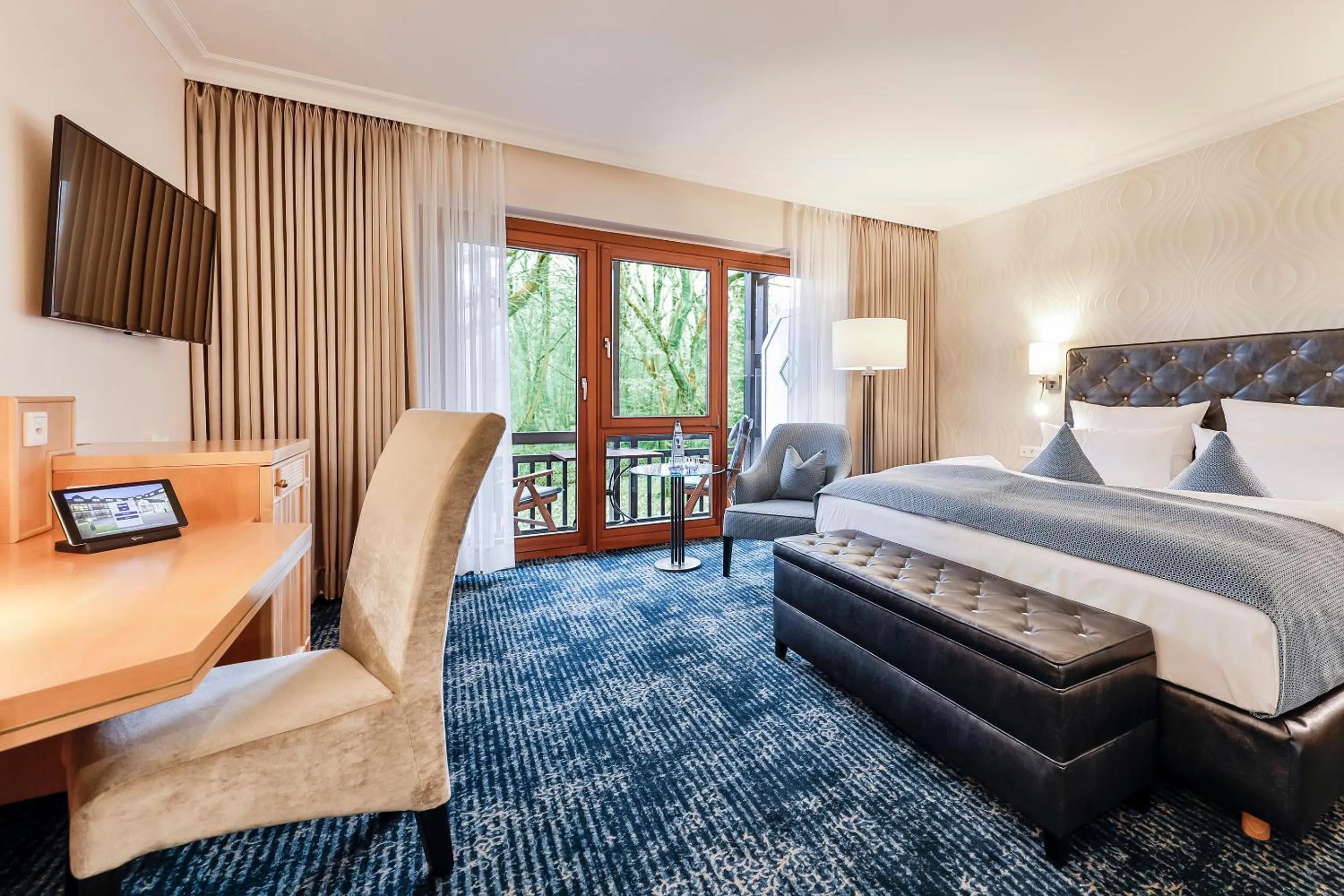 Bed in Dorint Venusberg Bonn