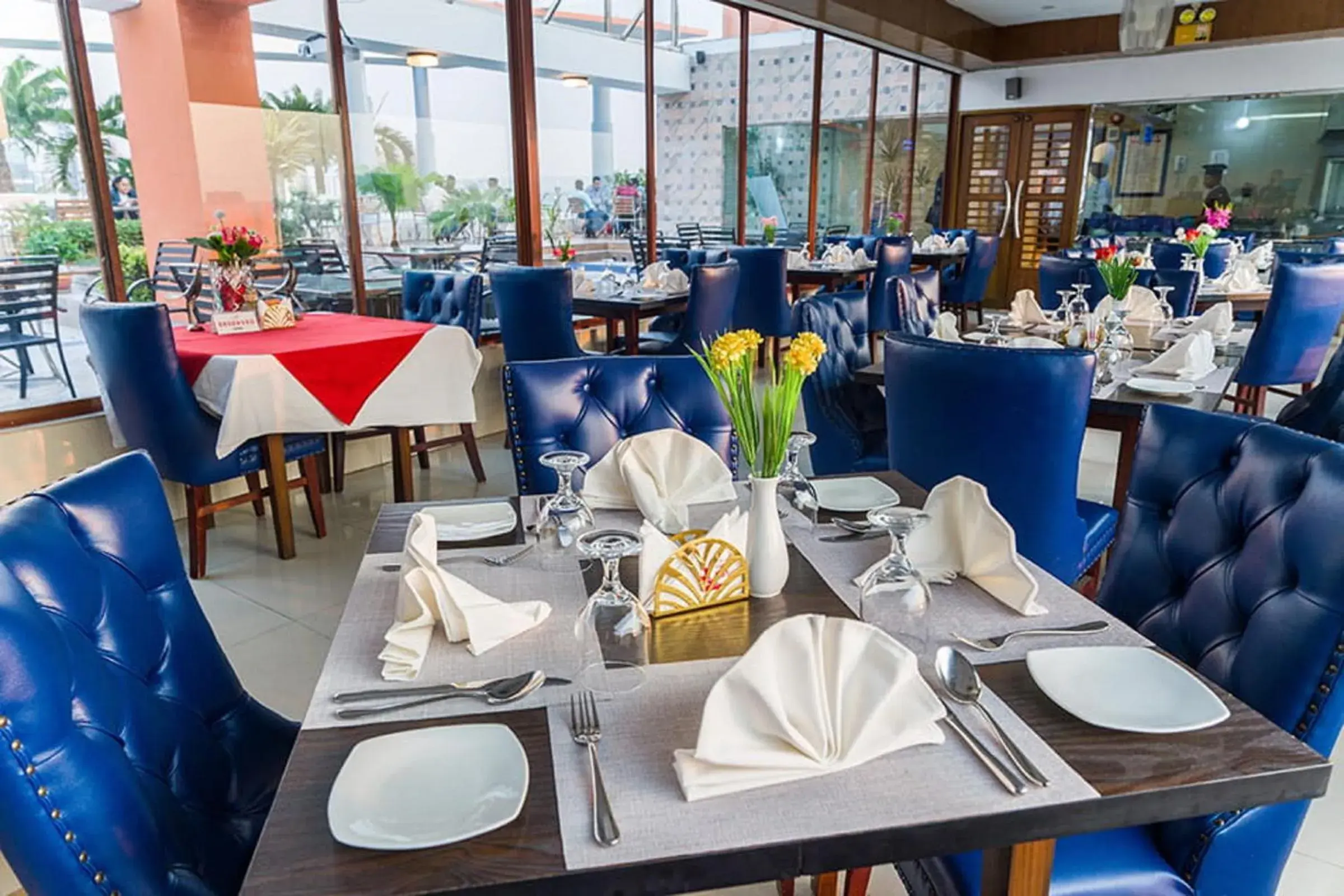 Restaurant/places to eat in FARS Hotel & Resorts - DHAKA Restaurant/places to eat in FARS Hotel & Resorts - DHAKA