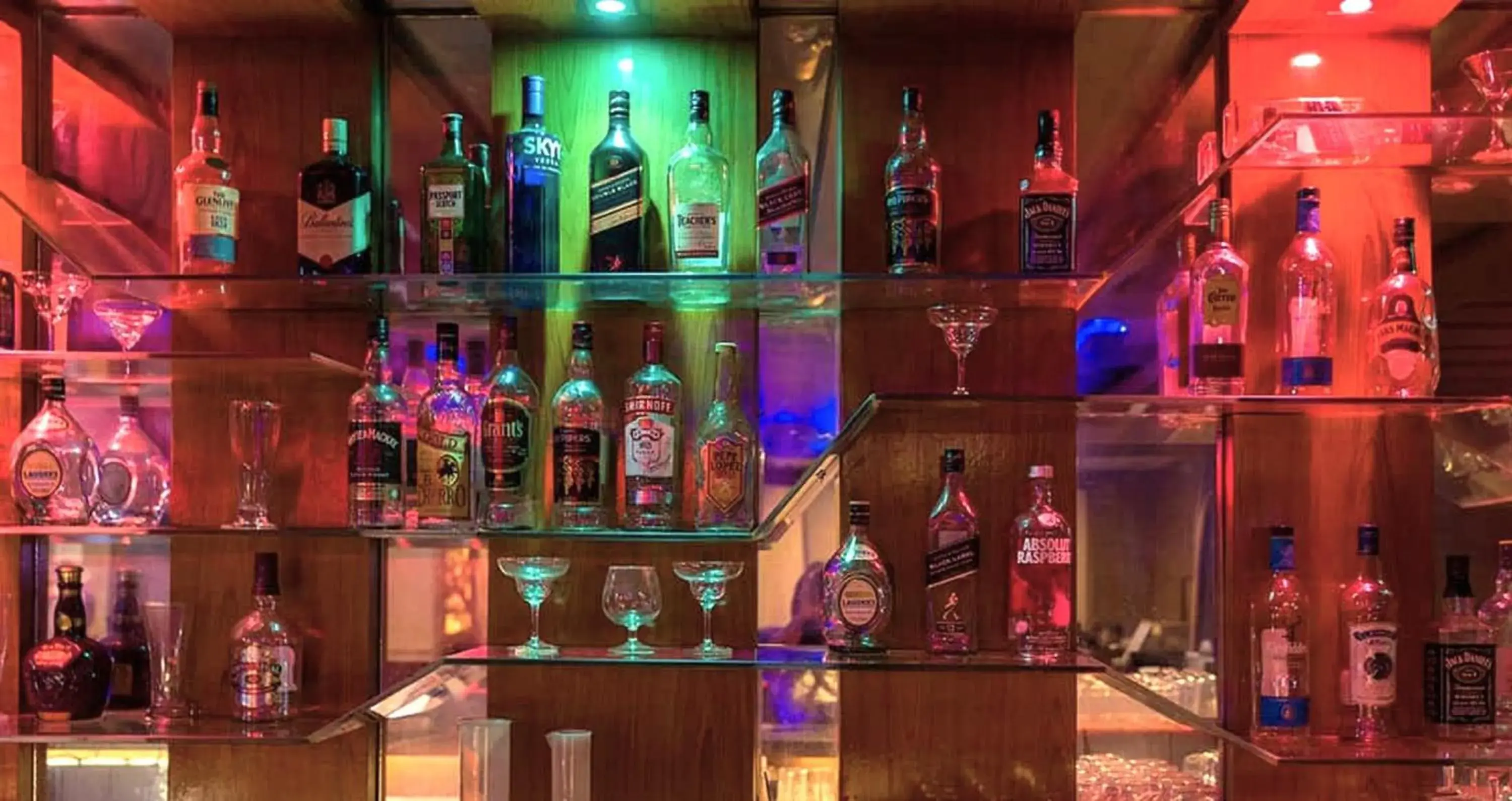 Lounge or bar in FARS Hotel & Resorts - DHAKA Lounge or bar in FARS Hotel & Resorts - DHAKA