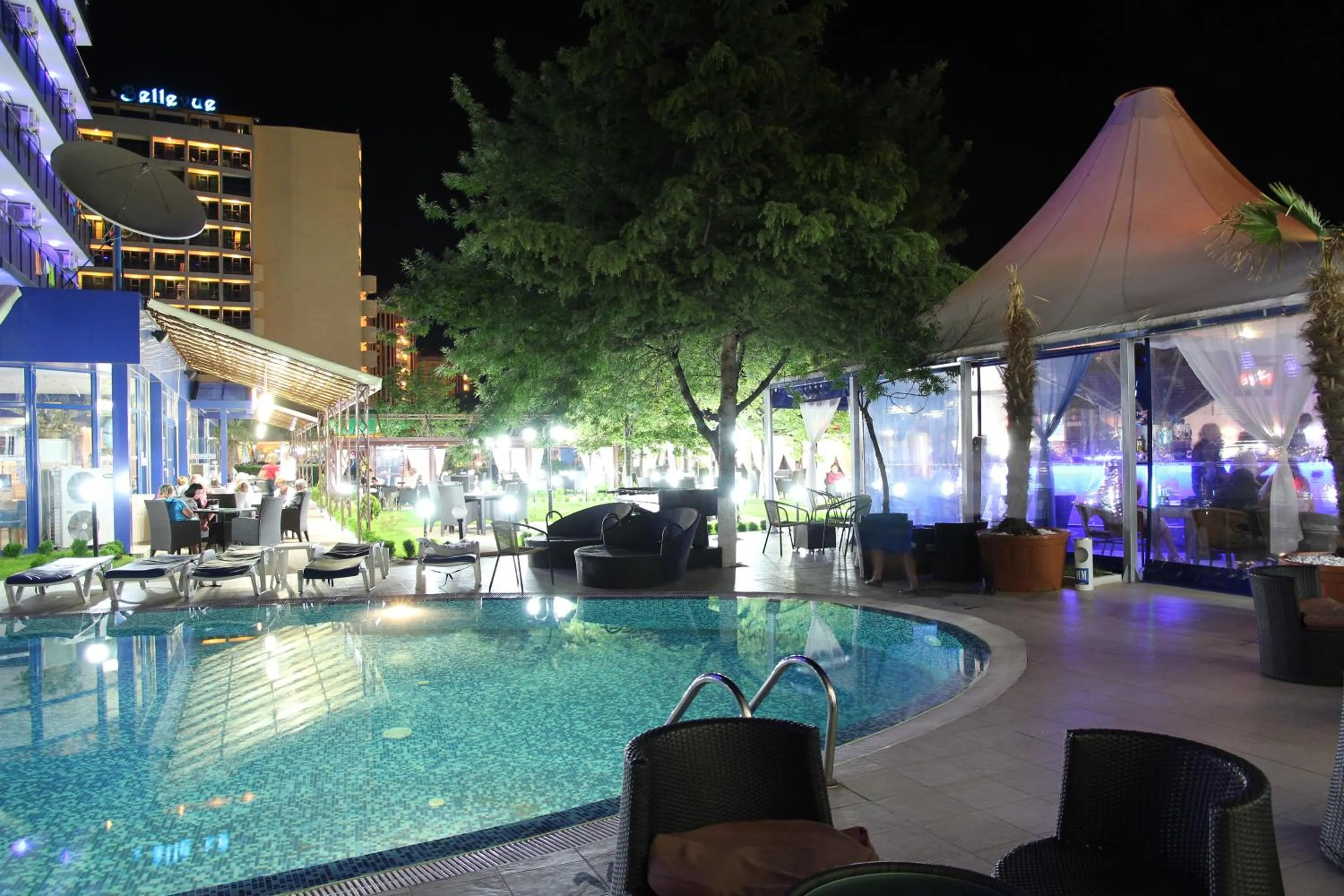 Swimming pool in Palace Hotel - Half Board