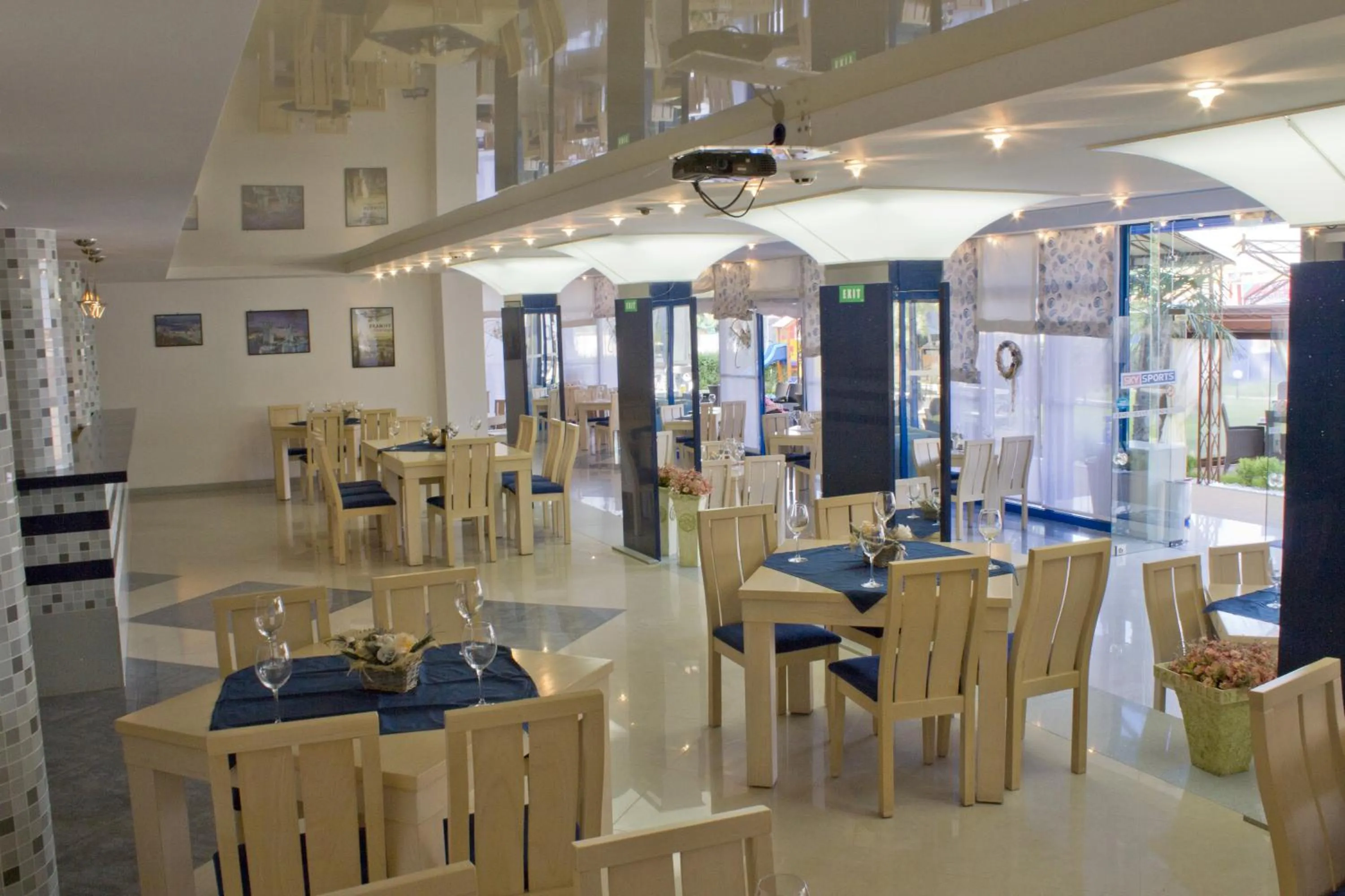 Restaurant/places to eat in Palace Hotel - Half Board