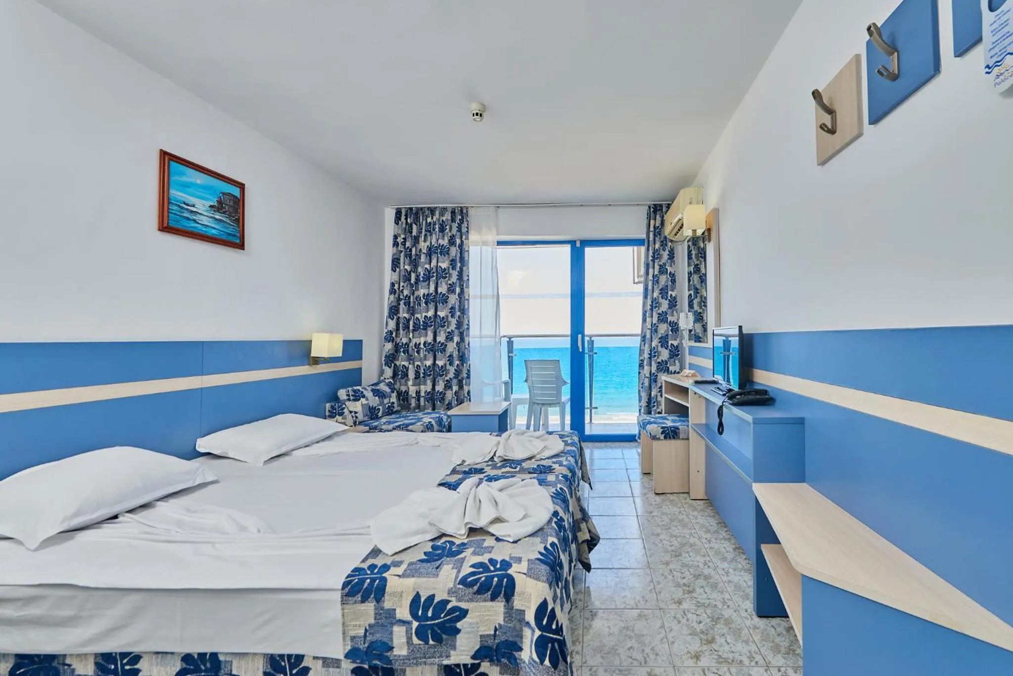 Bed in Palace Hotel - Half Board