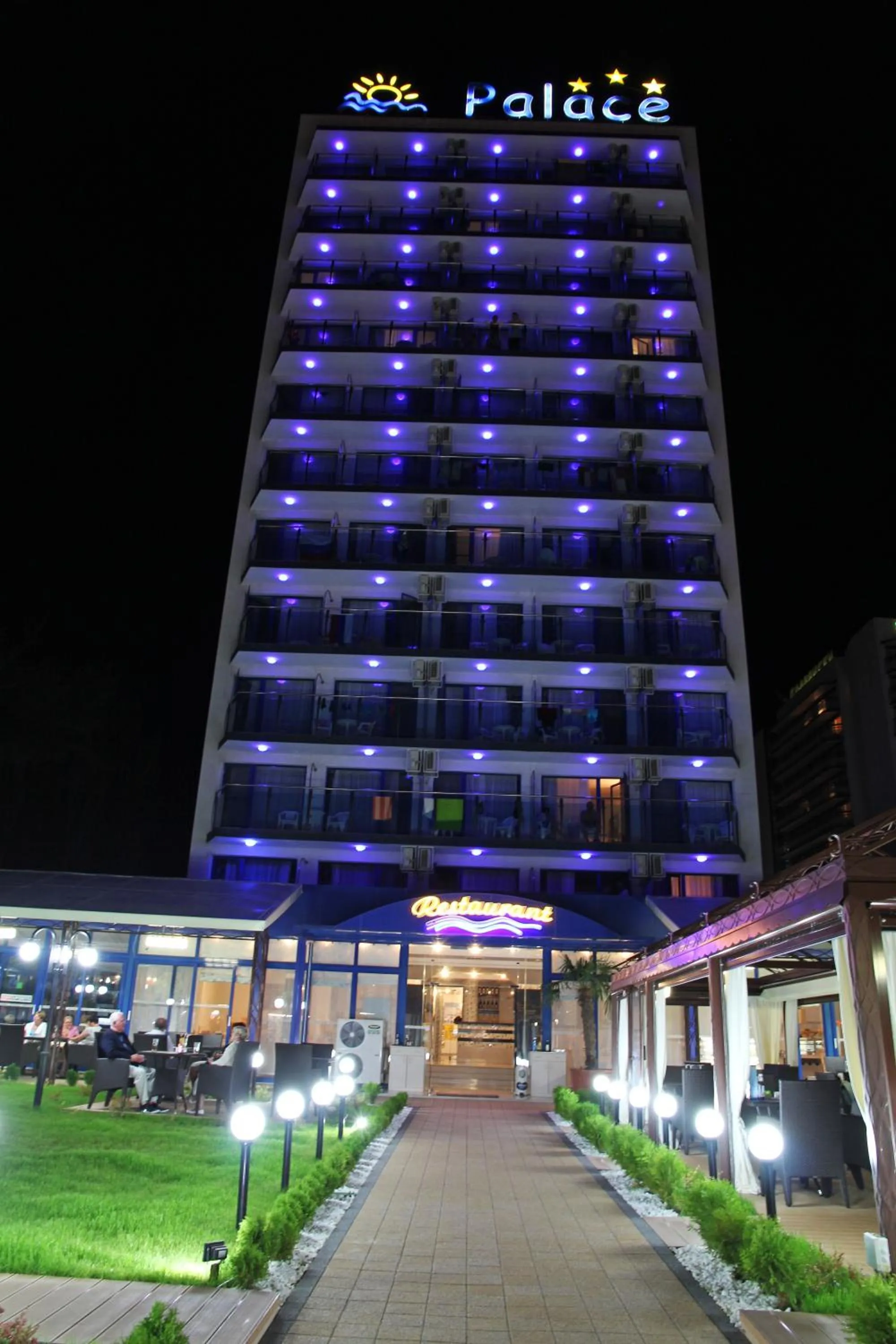 Facade/entrance in Palace Hotel - Half Board