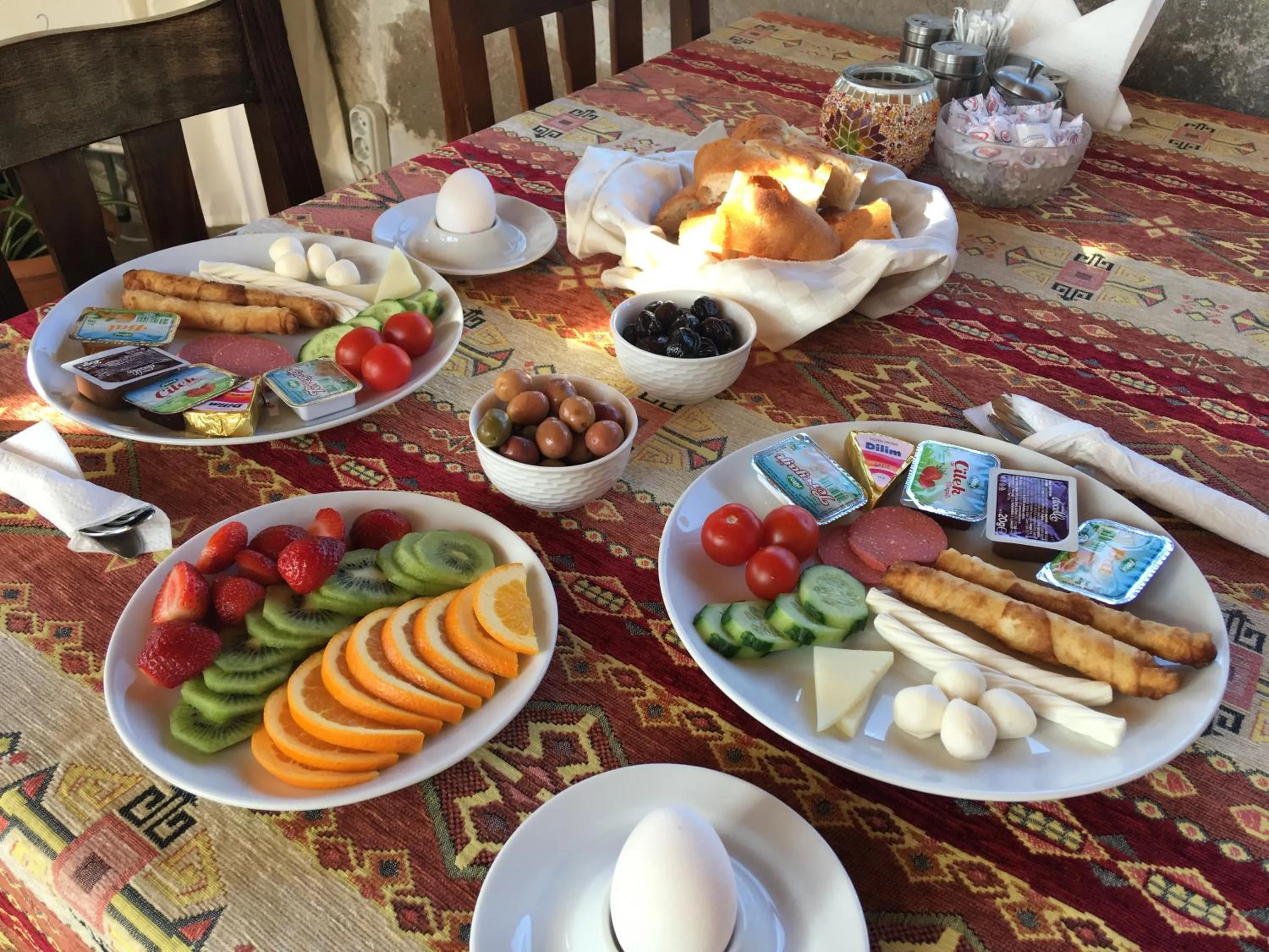 Restaurant/places to eat in Kemal's Guest House