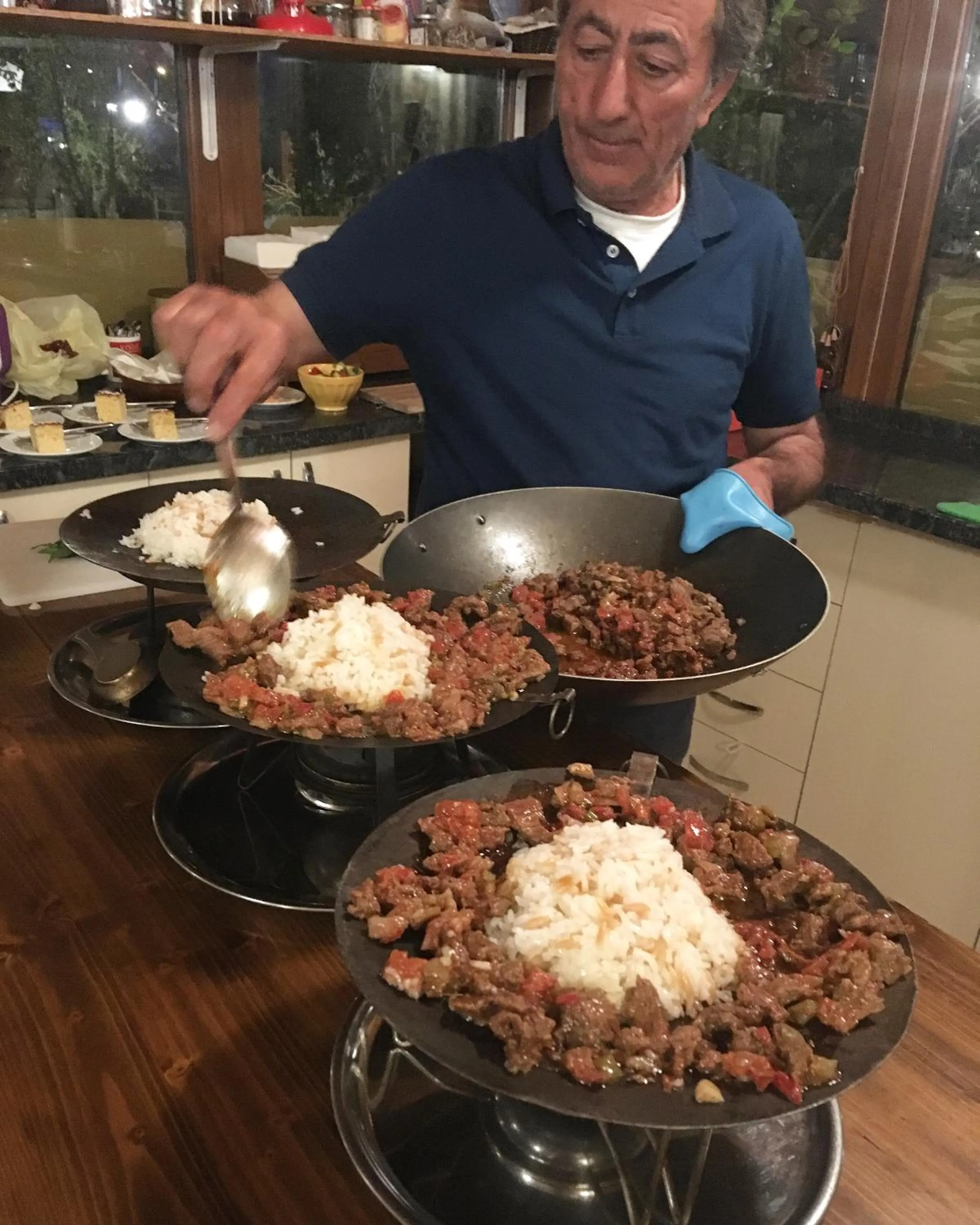 Restaurant/places to eat in Kemal's Guest House