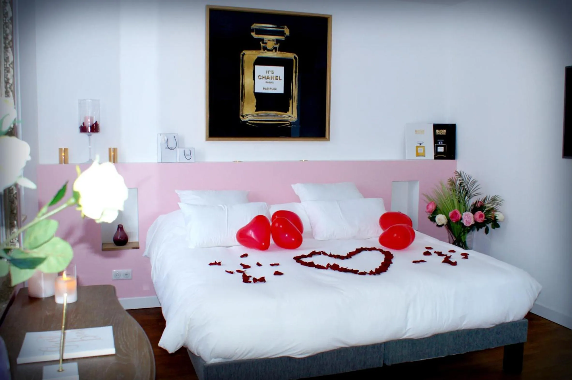 Bed in Le Vénus - Appartement SPA Privatif Balnéo Sauna