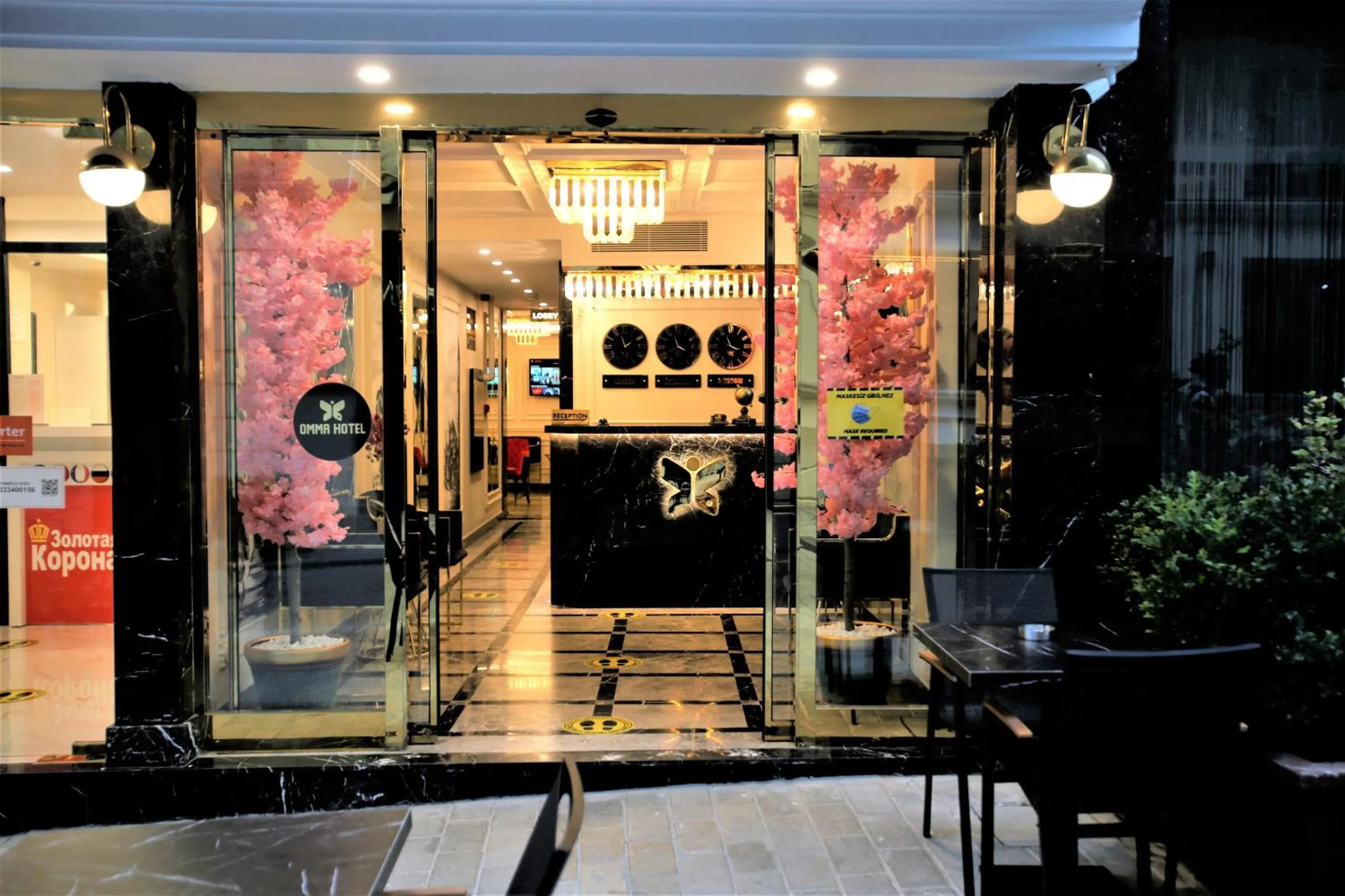 Facade/entrance in OMMA HOTEL