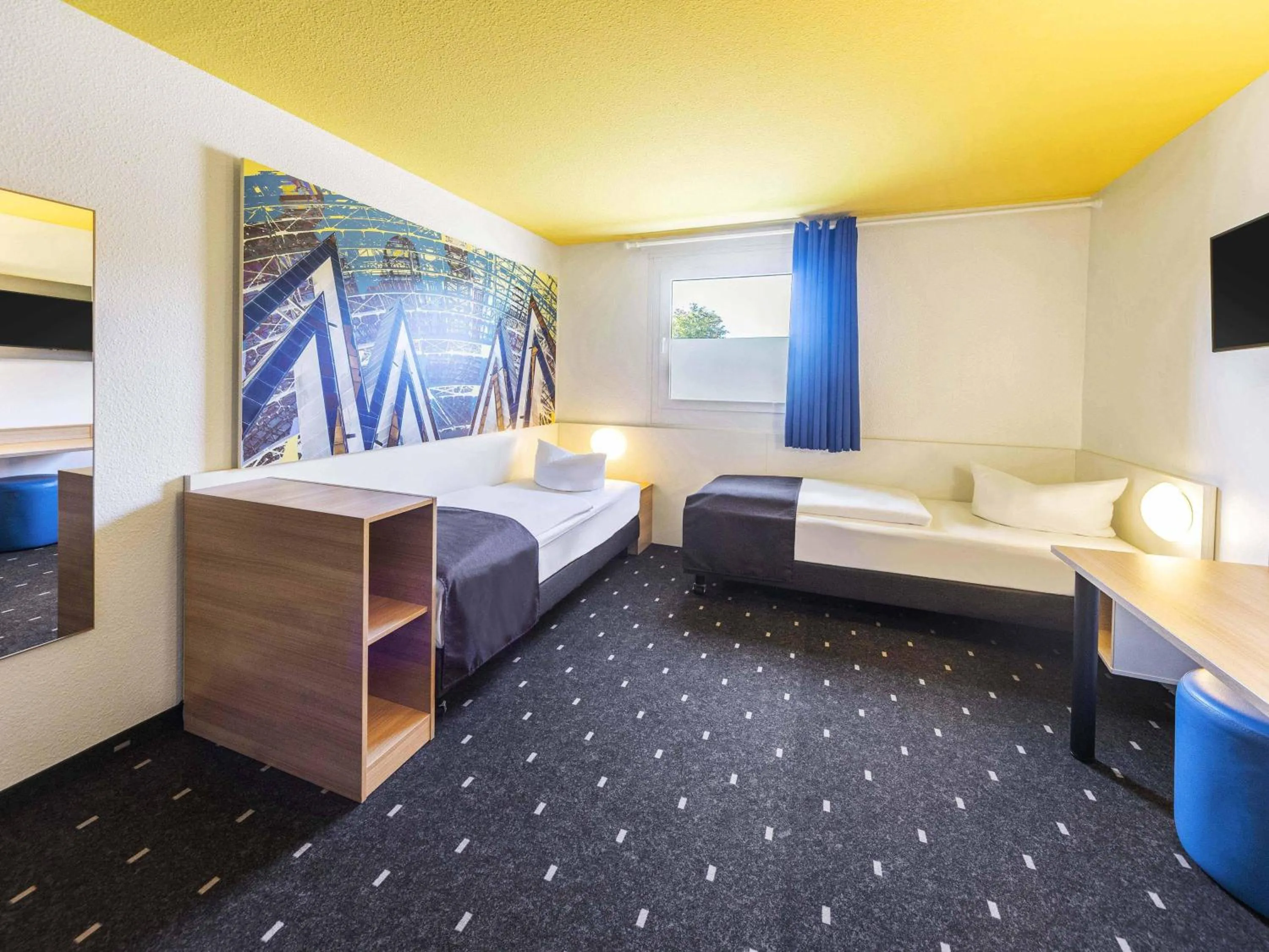 Photo of the whole room, Bed in B&B Hotel Leipzig-Nord