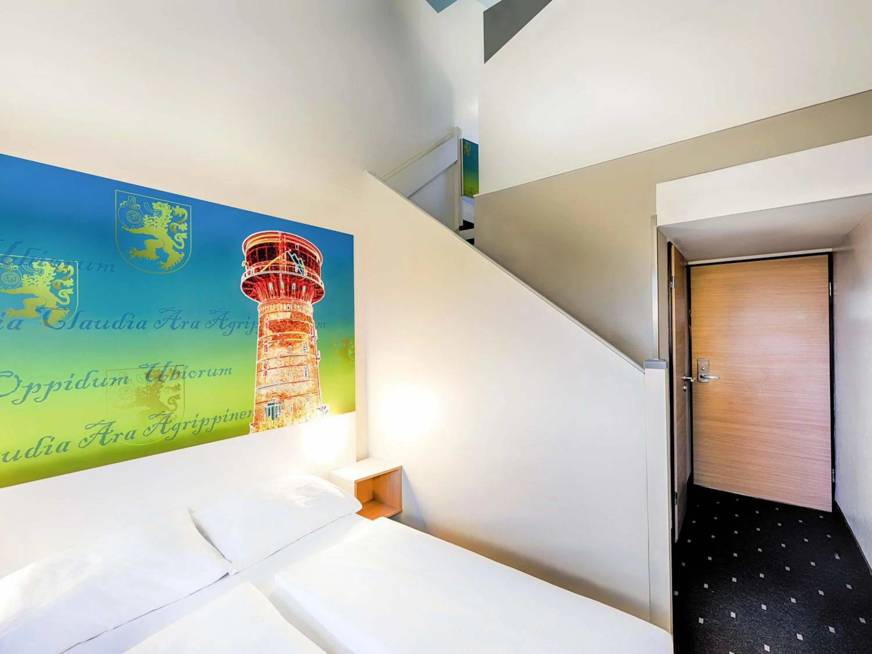 Photo of the whole room, Bed in B&B HOTEL Köln-Frechen