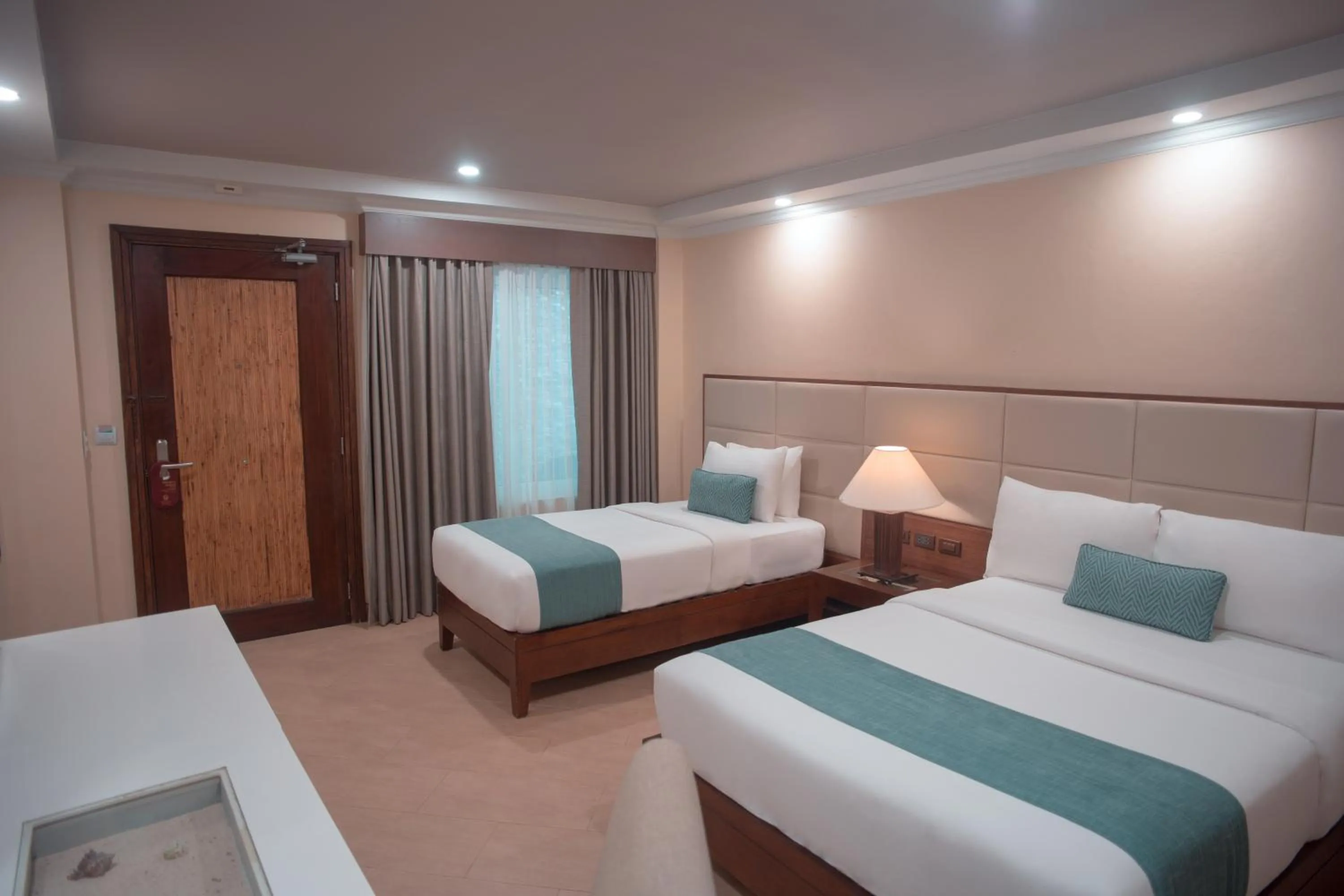 Photo of the whole room, Bed in Boracay Mandarin Island Hotel