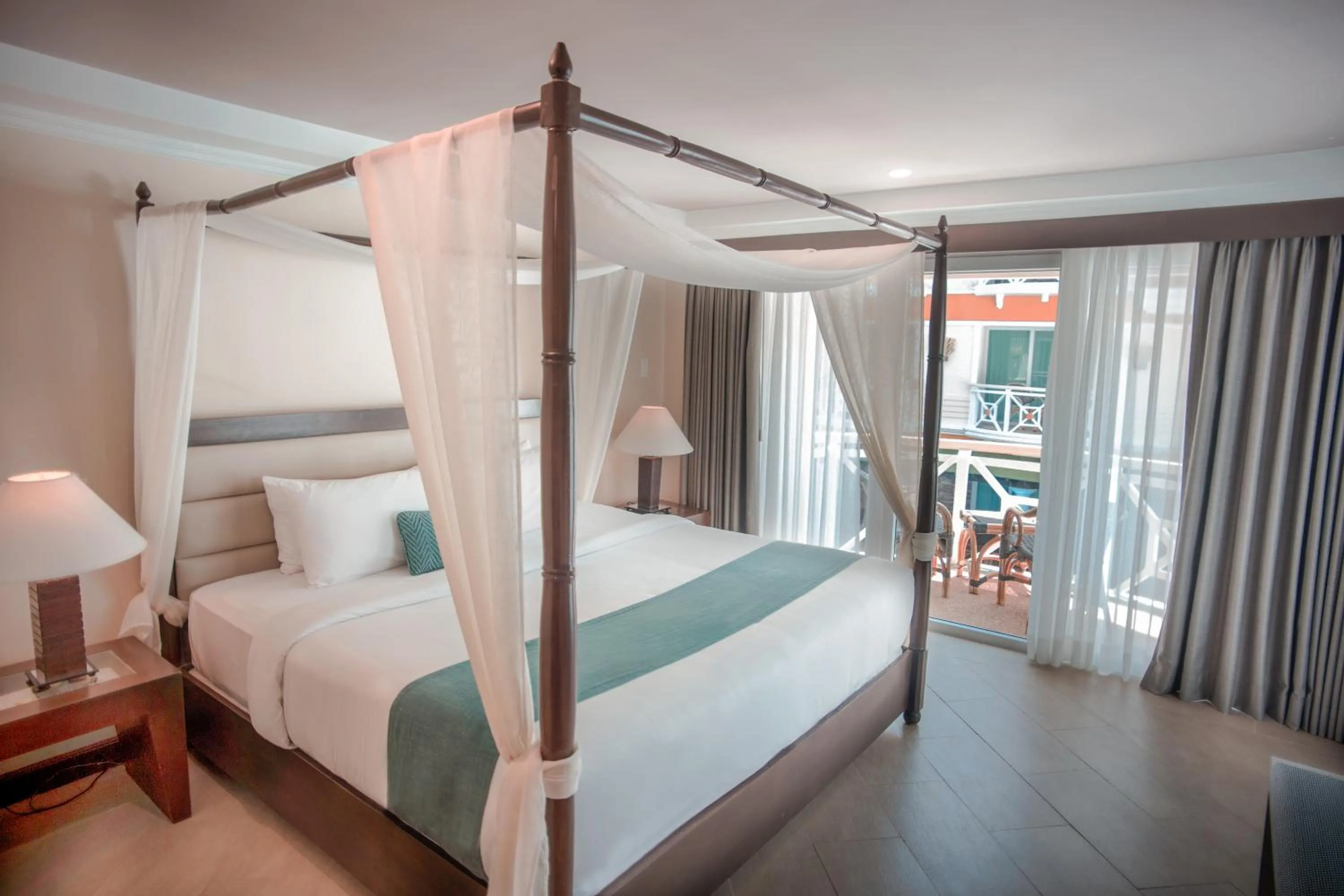 Bedroom, Bed in Boracay Mandarin Island Hotel