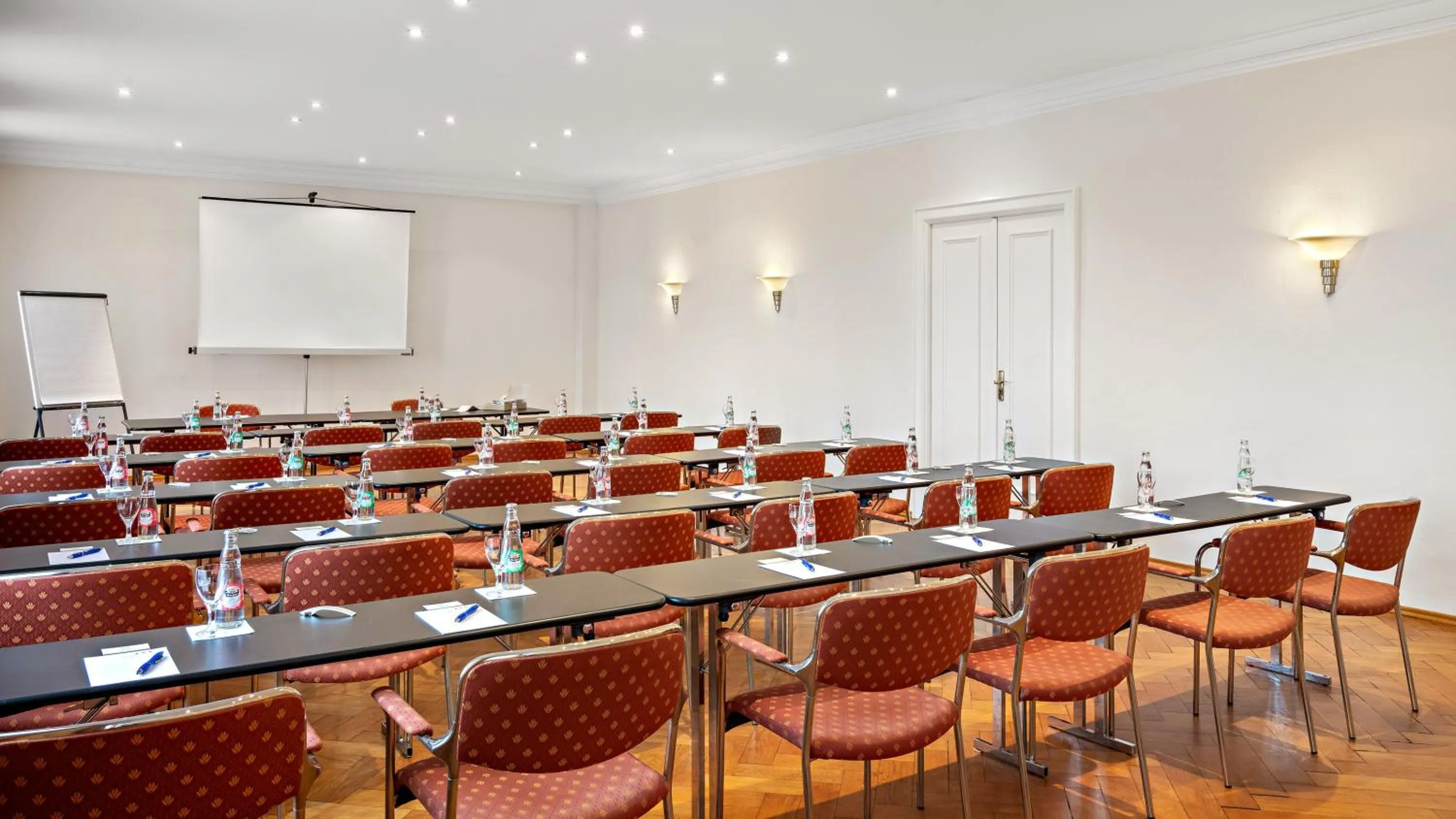 Meeting/conference room in Hotel Bayerischer Hof Dresden