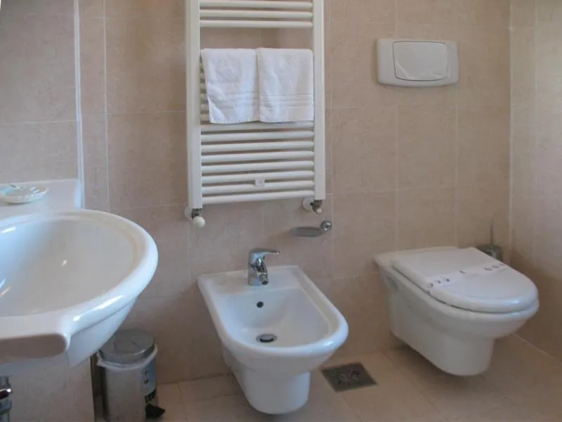 Bathroom in Hotel Vittoria