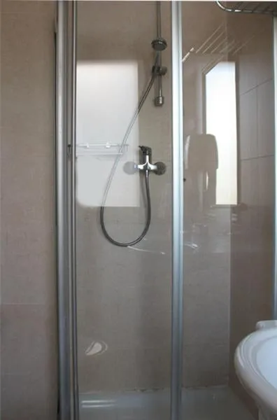 Shower in Hotel Vittoria