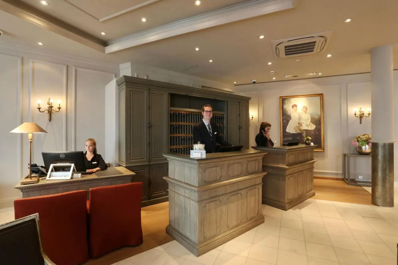 Lobby or reception in Hotel München Palace Lobby or reception in Hotel München Palace