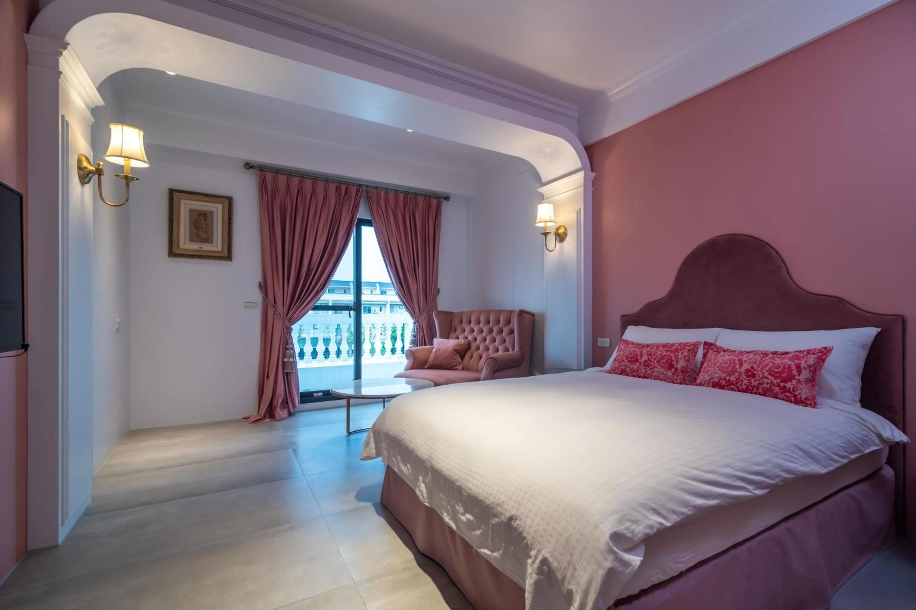 Bed in Olivia Boutique Hotel