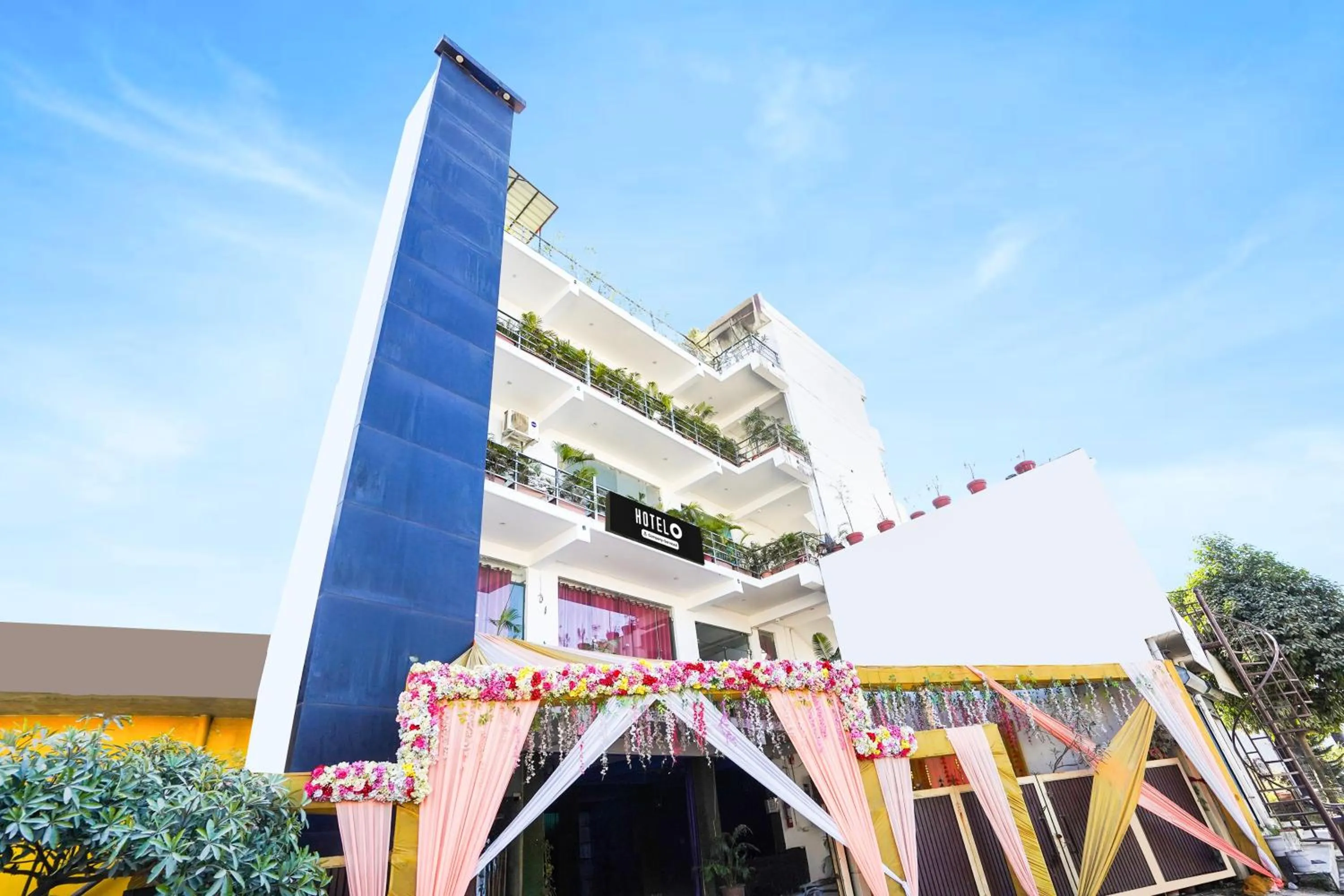 Facade/entrance in Hotel O Kedarpuram Near Doon University