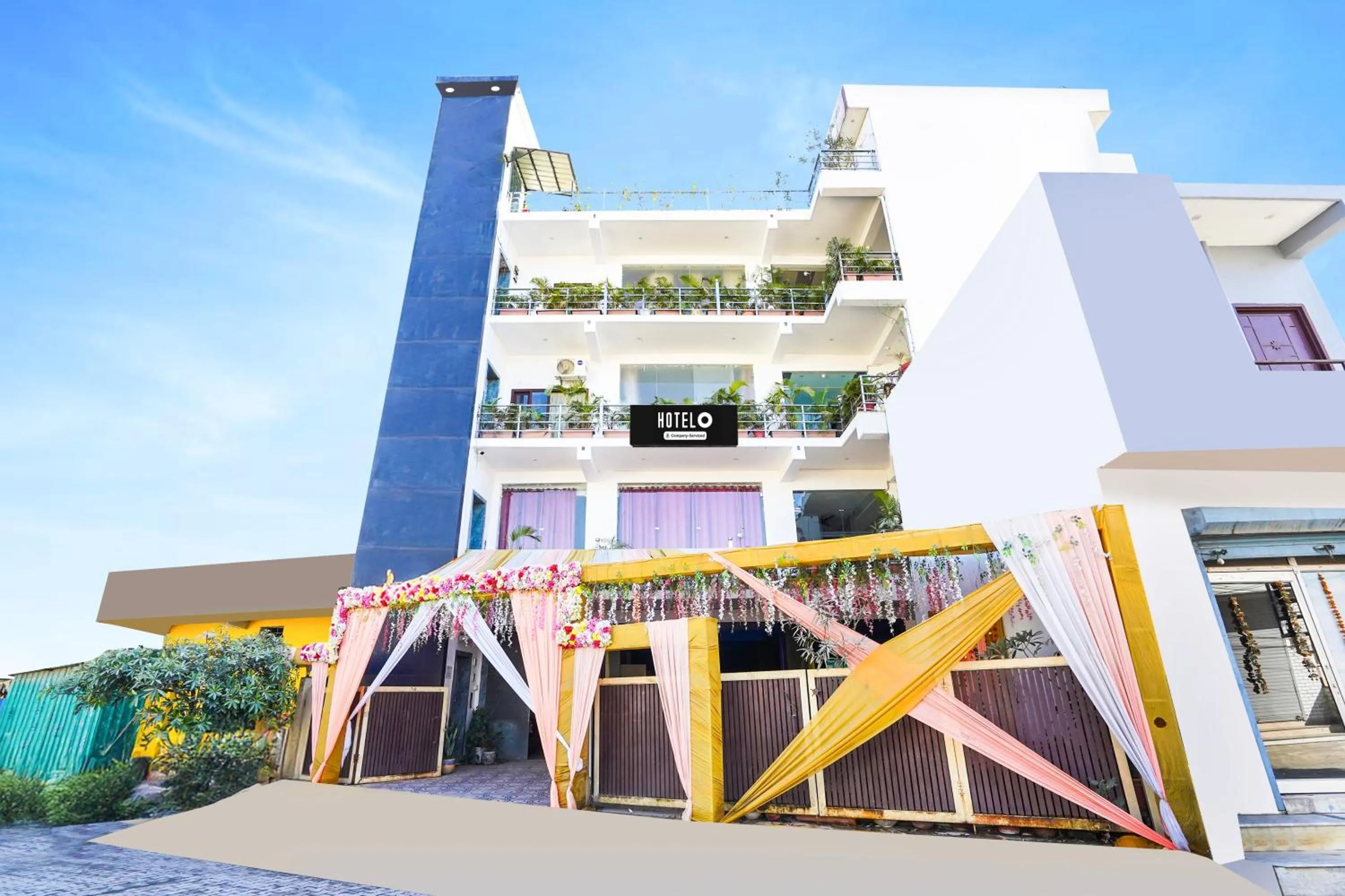 Facade/entrance in Hotel O Kedarpuram Near Doon University