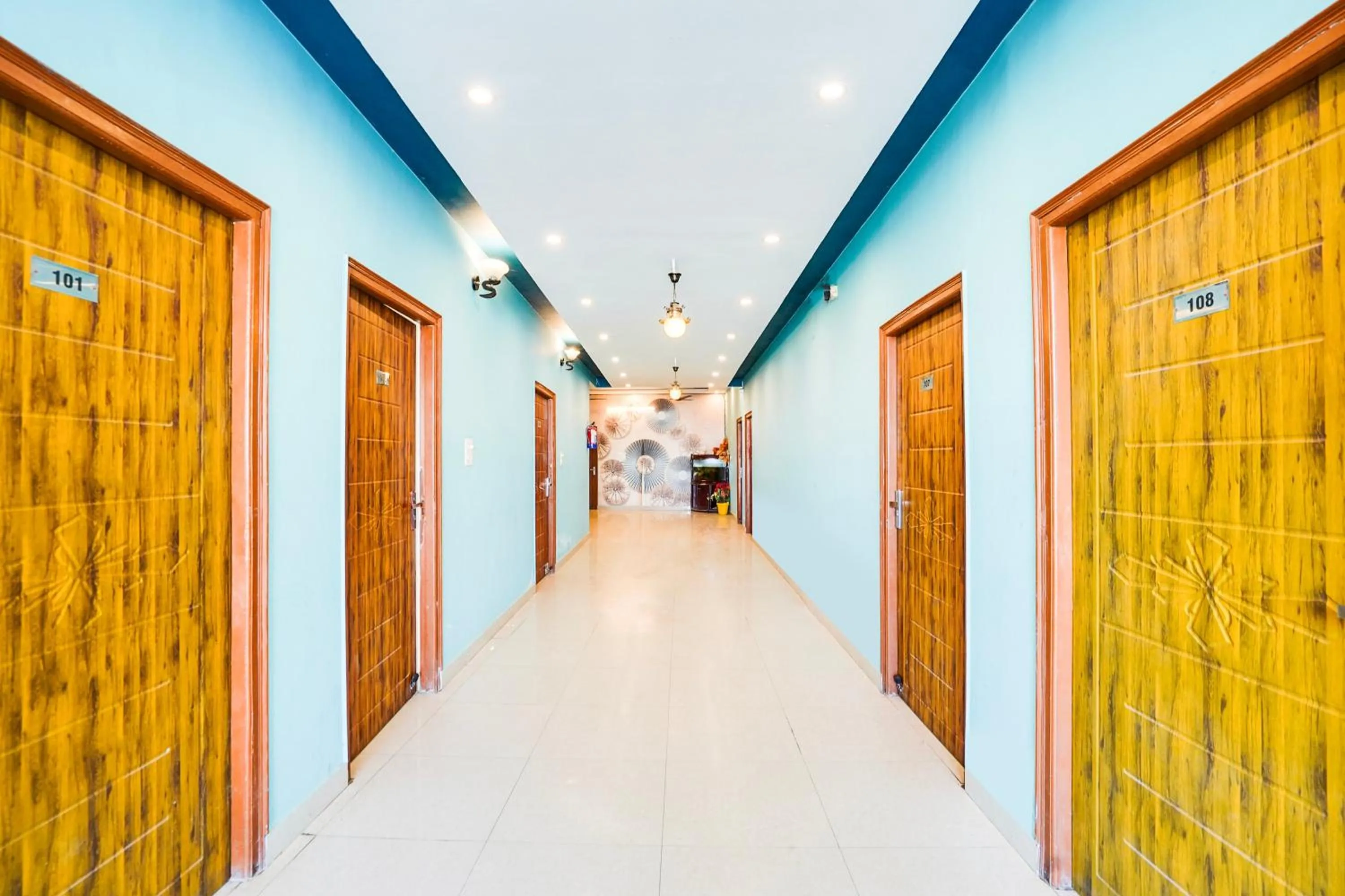 Lobby or reception in Hotel O Kedarpuram Near Doon University