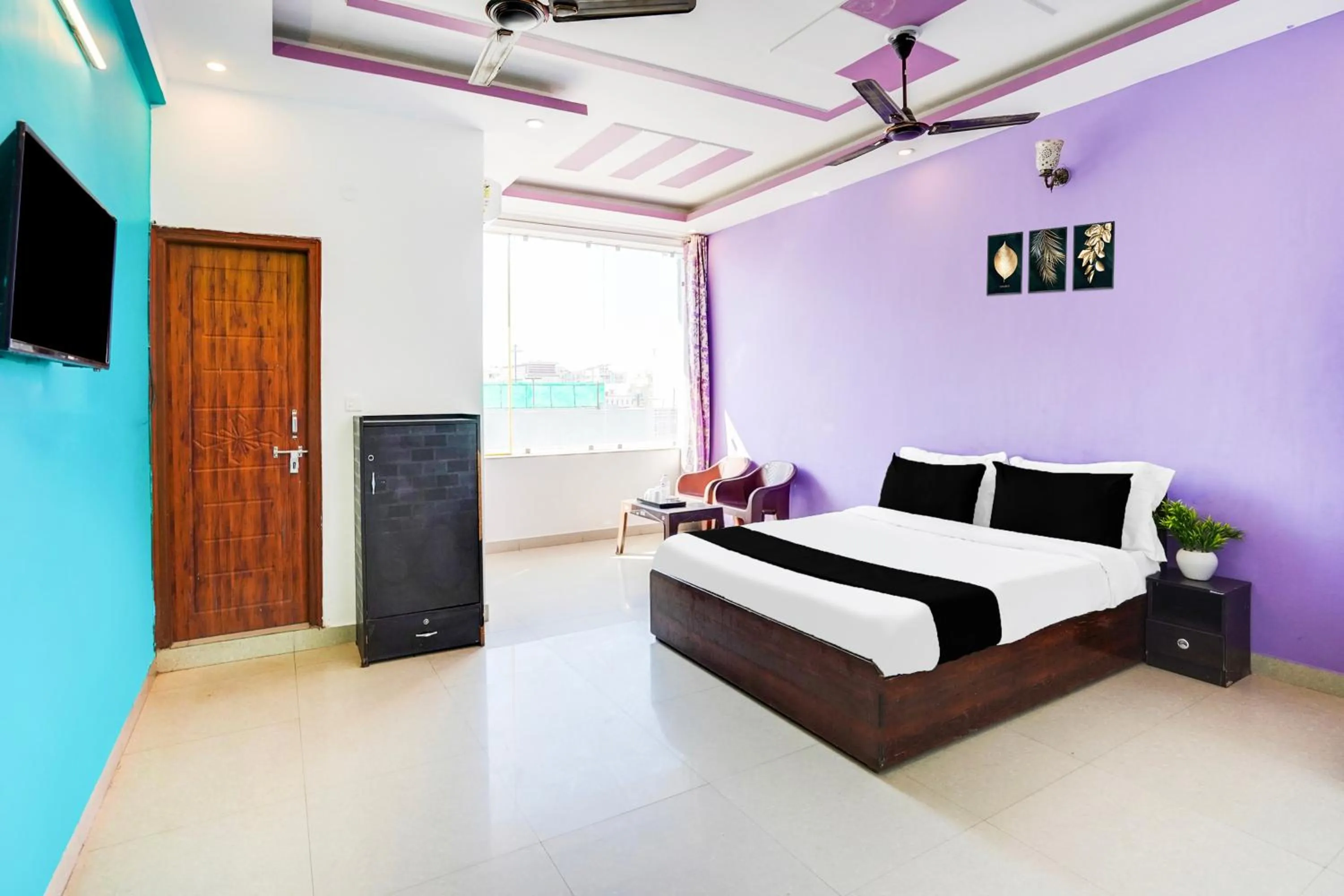 Bedroom in Hotel O Kedarpuram Near Doon University