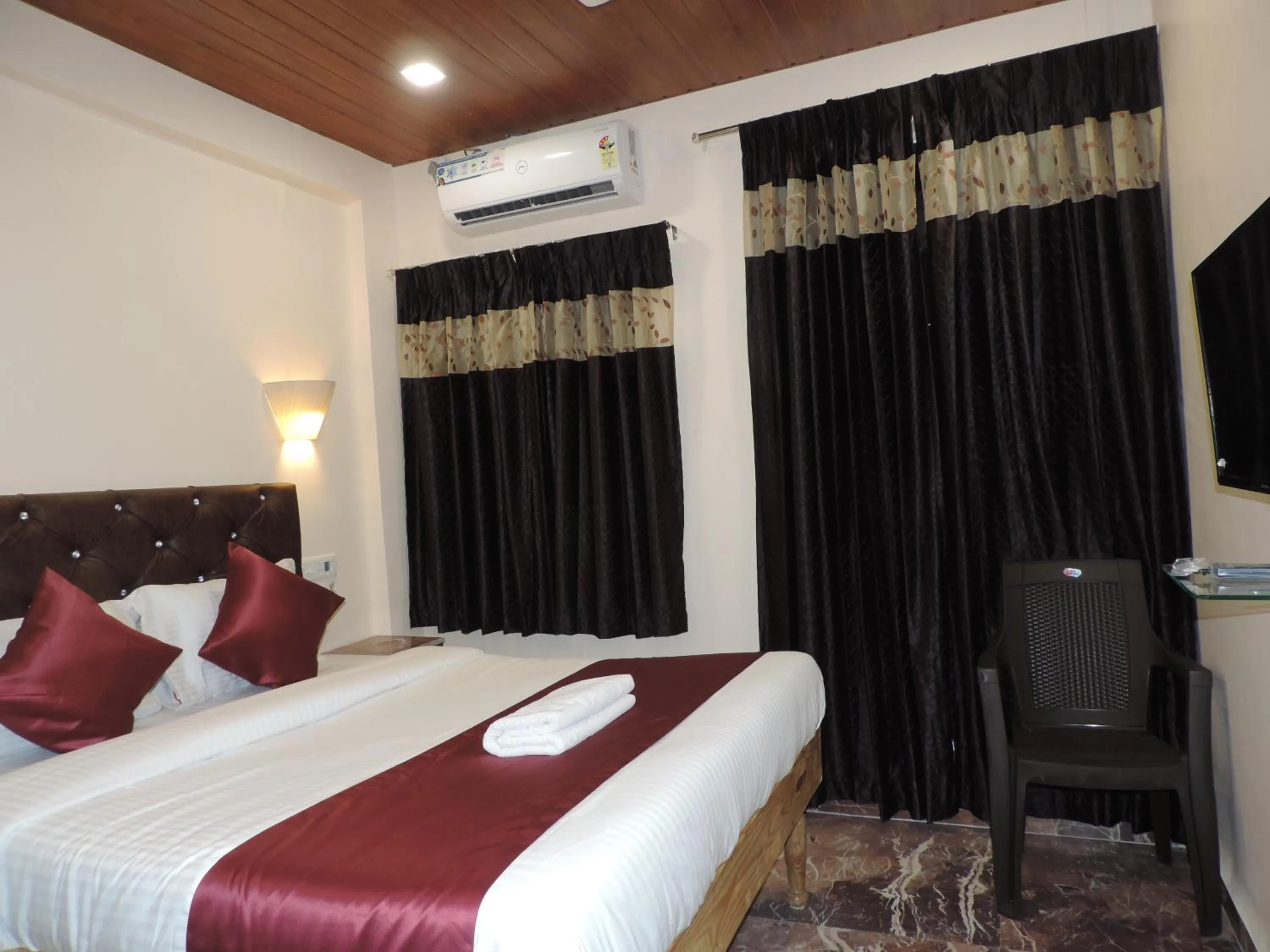 TV and multimedia in Punest Hospitality