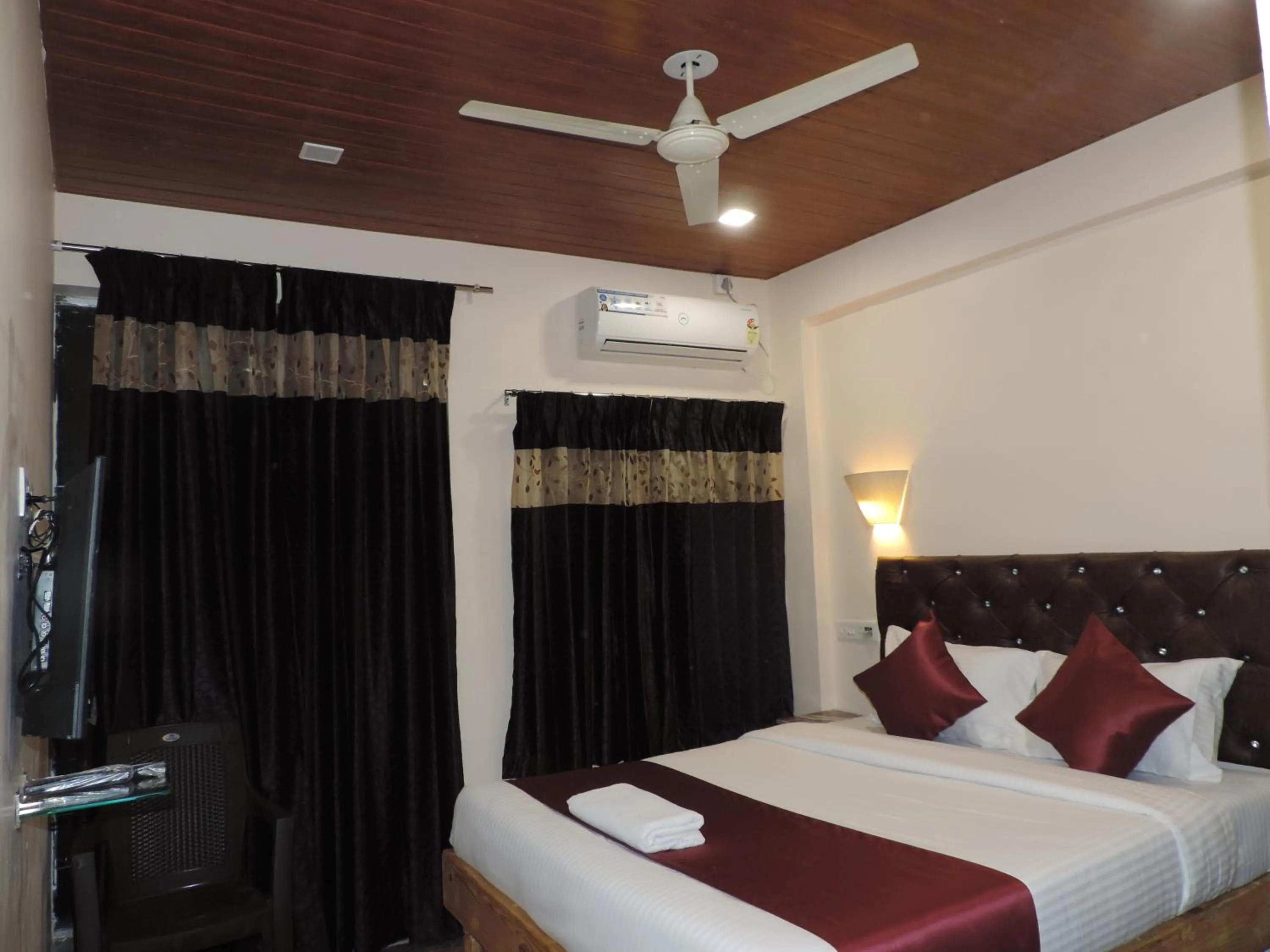 TV and multimedia in Punest Hospitality