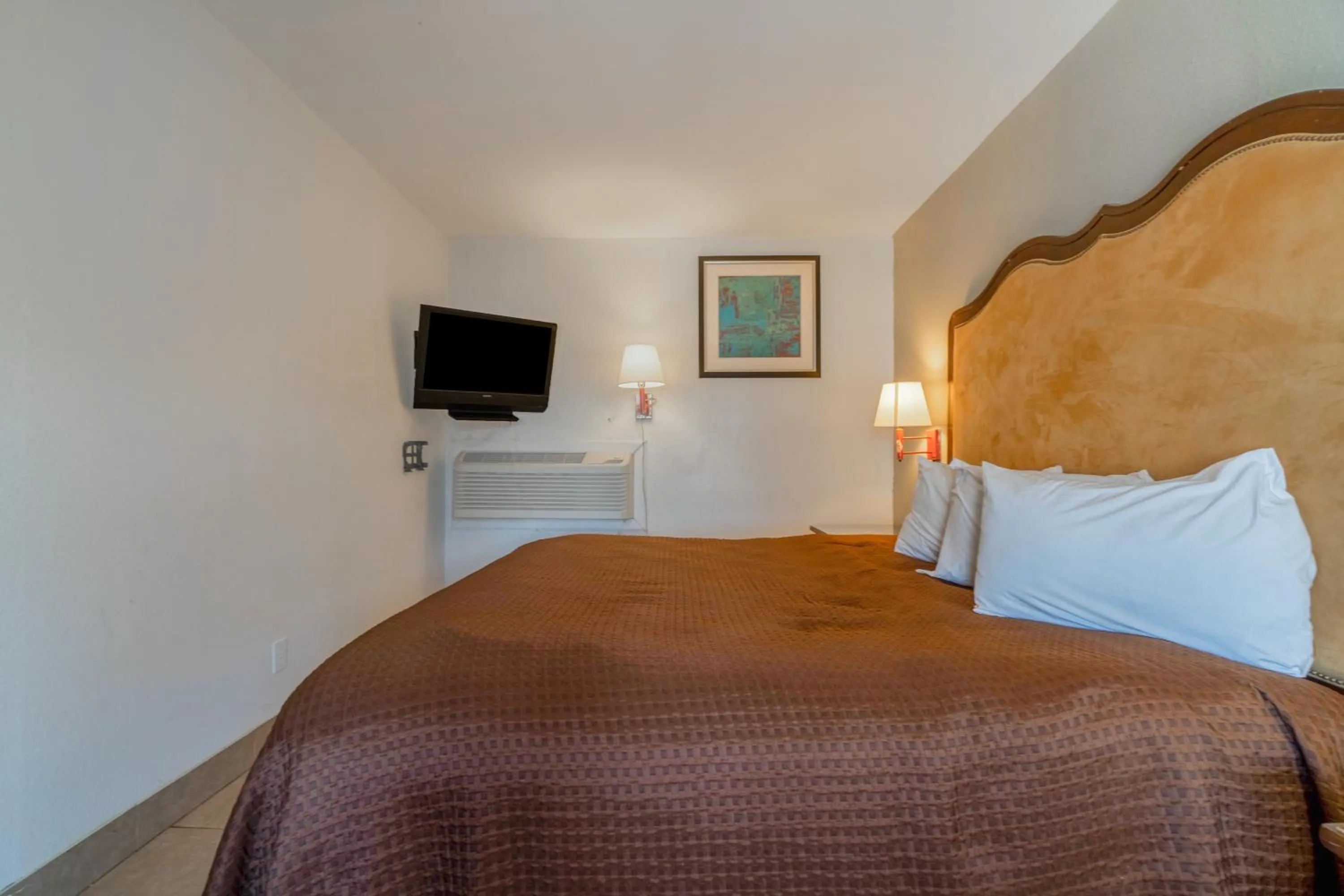 Bedroom, Bed in Pelican Inn by Belvilla Aransas Pass, TX