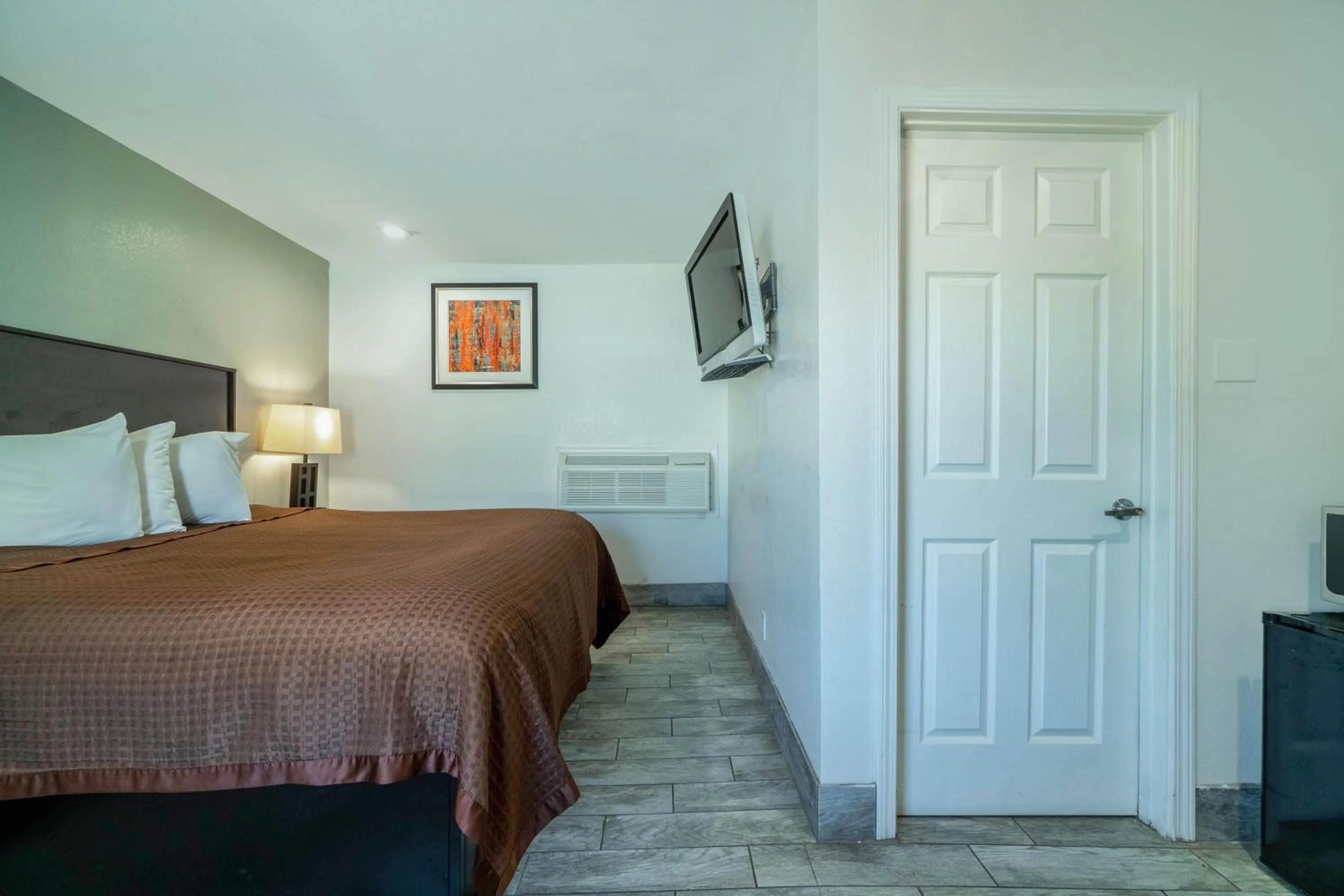 Bedroom, Bed in Pelican Inn by Belvilla Aransas Pass, TX