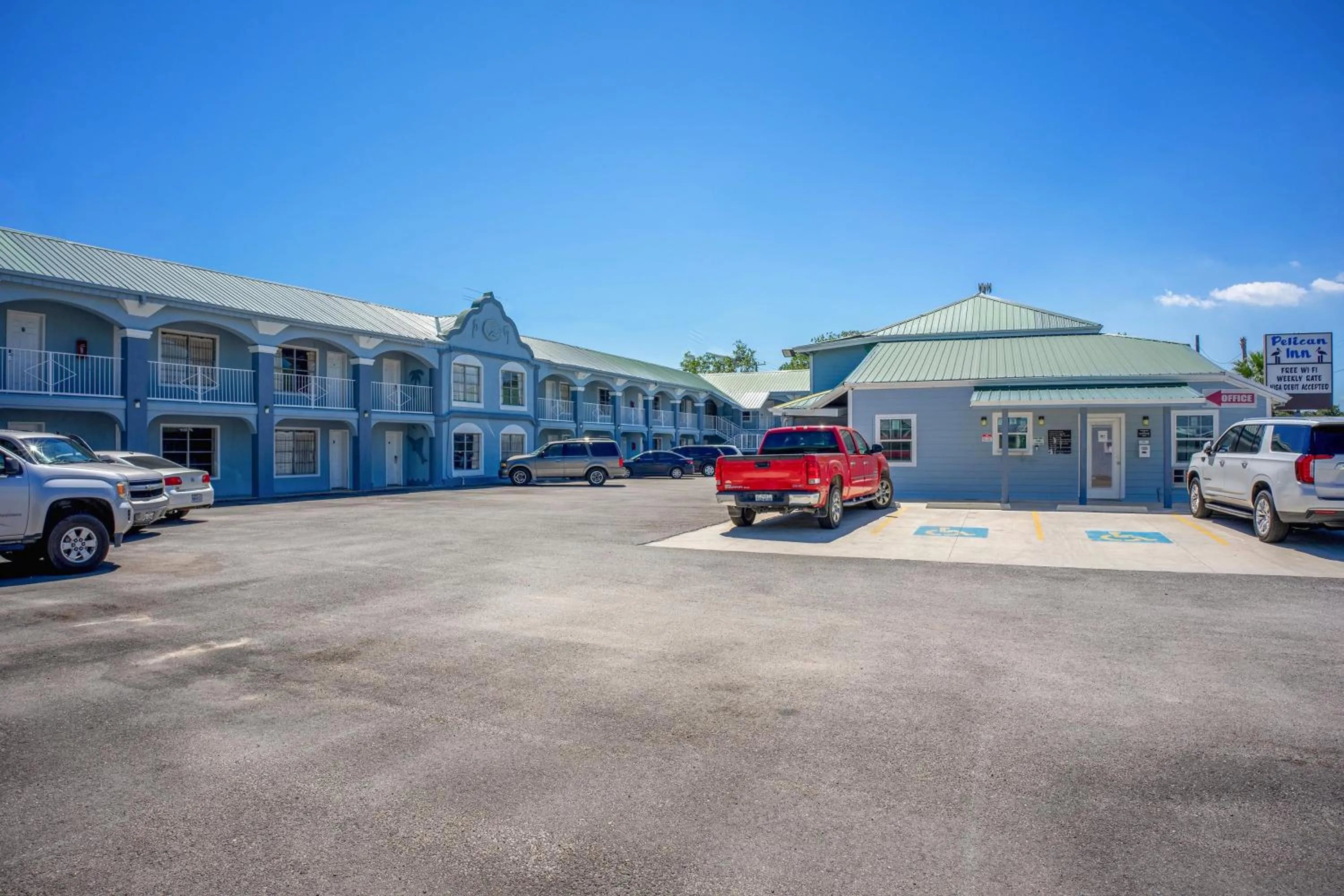 Facade/entrance in Pelican Inn by Belvilla Aransas Pass, TX