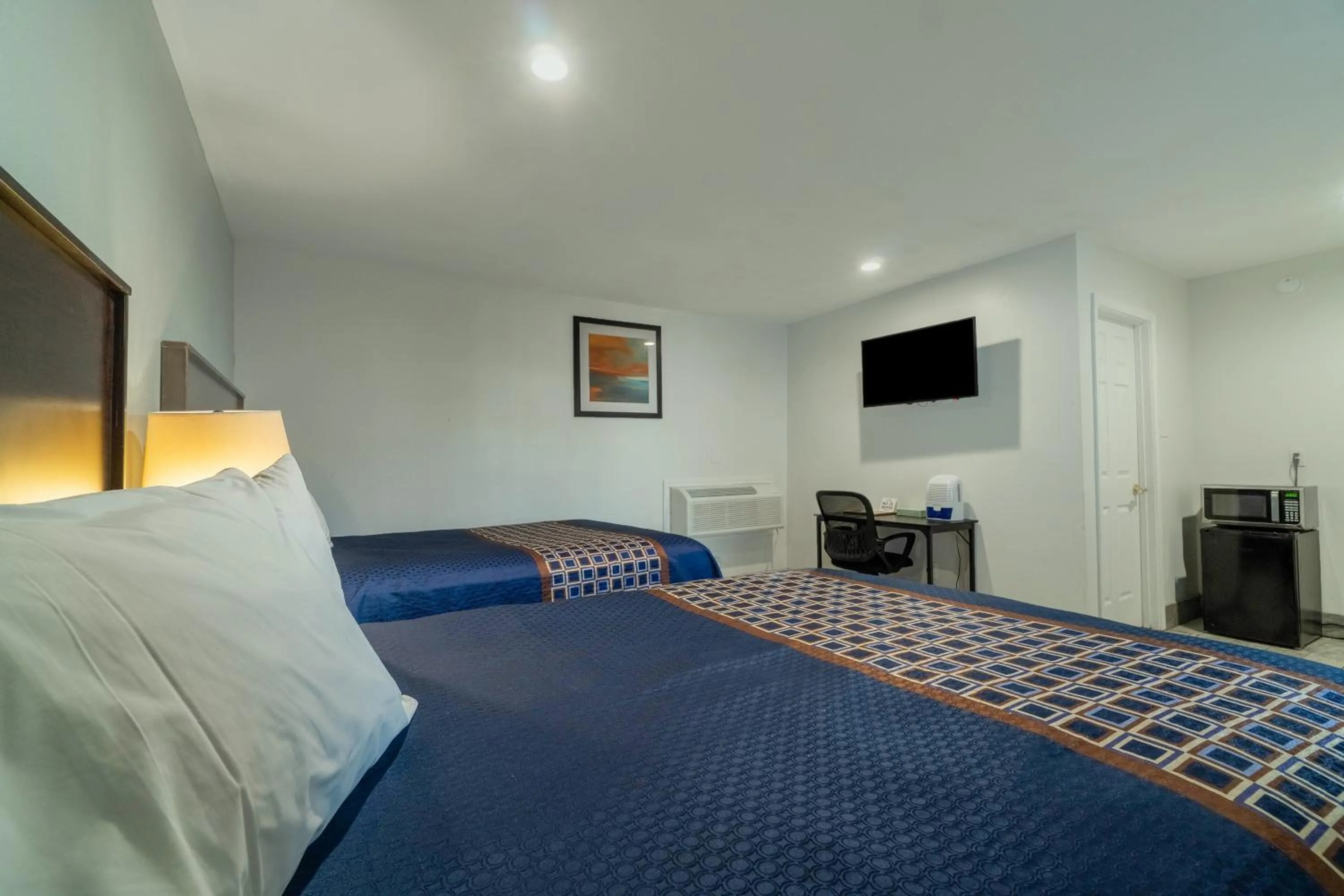 Bedroom, Bed in Pelican Inn by Belvilla Aransas Pass, TX