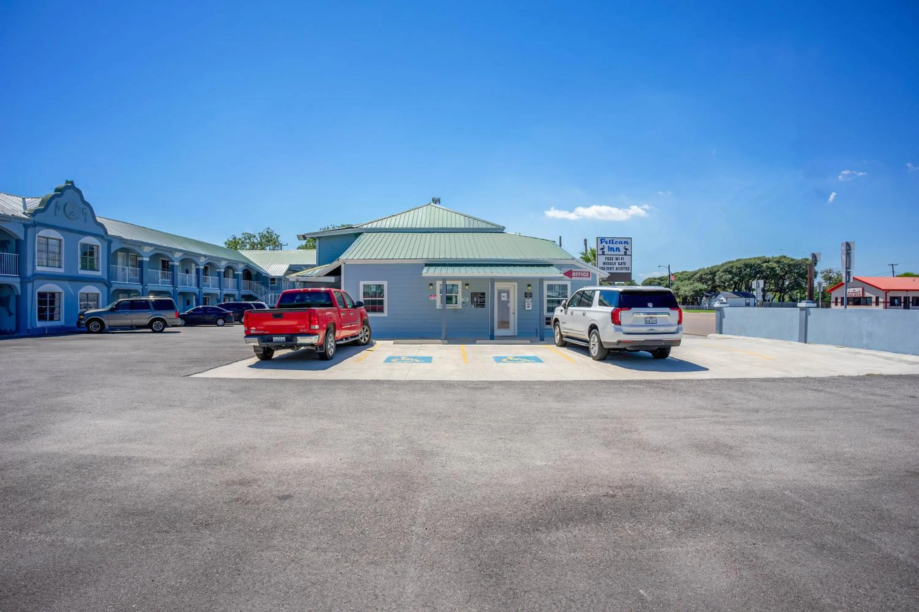 Facade/entrance in Pelican Inn by Belvilla Aransas Pass, TX