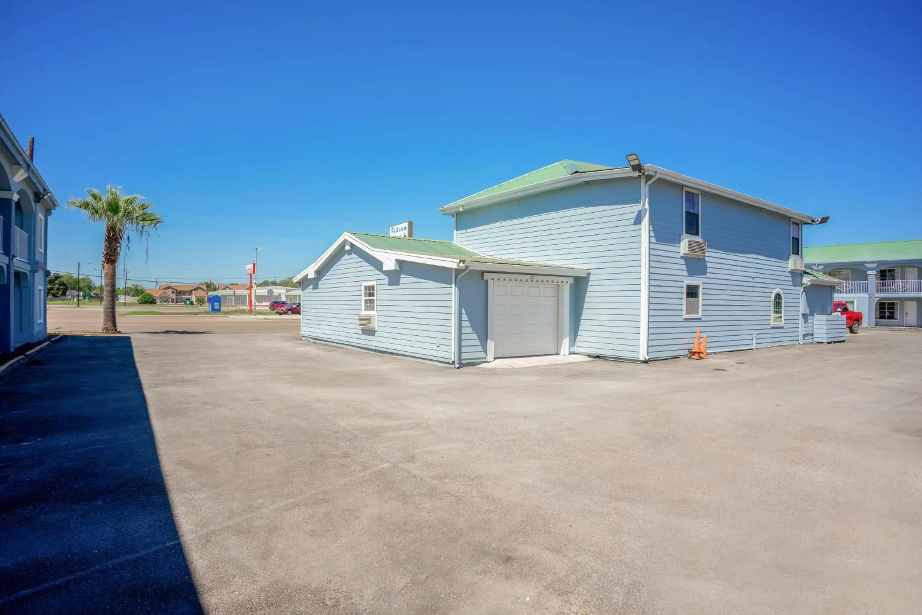 Facade/entrance in Pelican Inn by Belvilla Aransas Pass, TX Facade/entrance in Pelican Inn by Belvilla Aransas Pass, TX