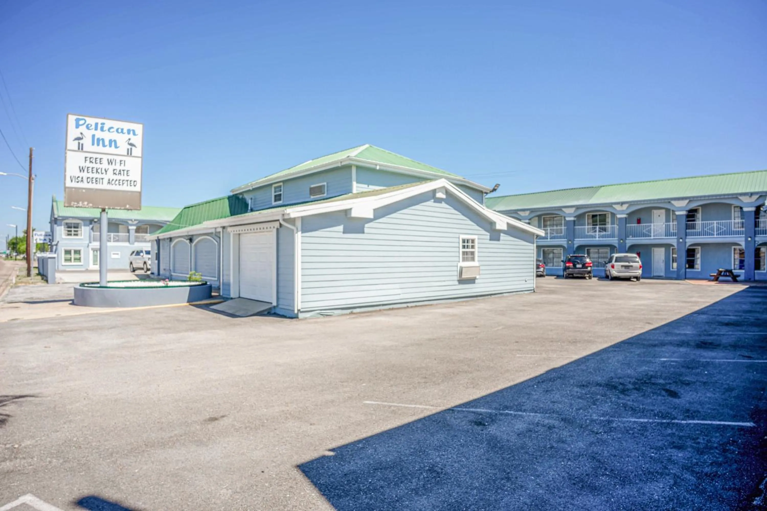 Facade/entrance in Pelican Inn by Belvilla Aransas Pass, TX