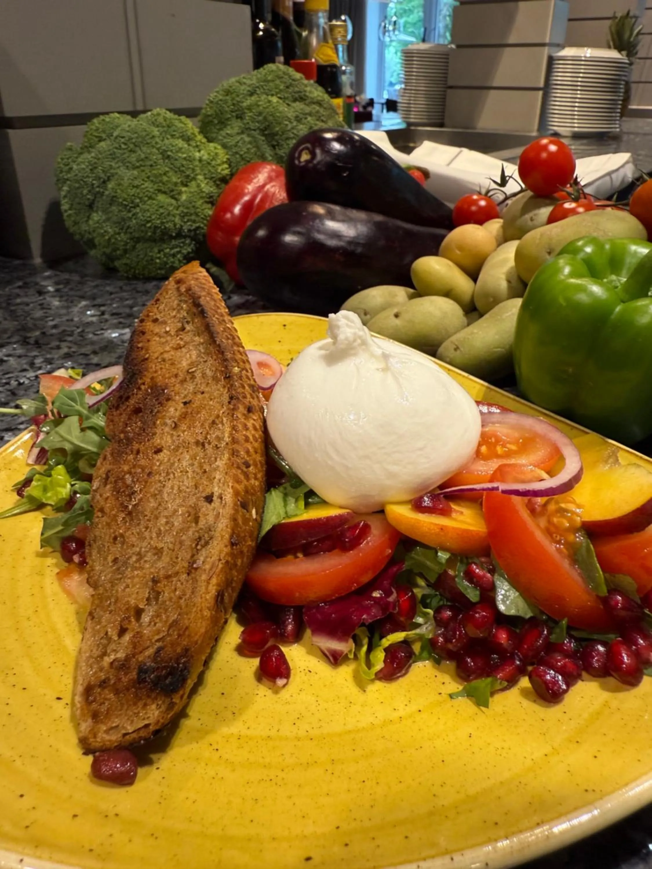 Restaurant/places to eat in Holiday Inn Lübeck by IHG