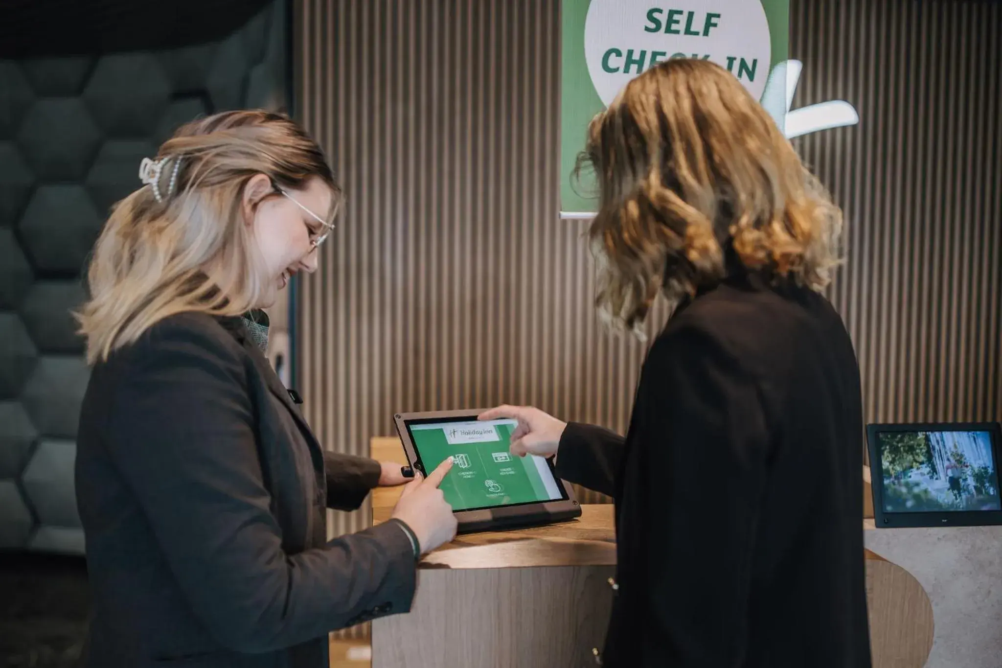 Lobby or reception in Holiday Inn Lübeck by IHG Lobby or reception in Holiday Inn Lübeck by IHG