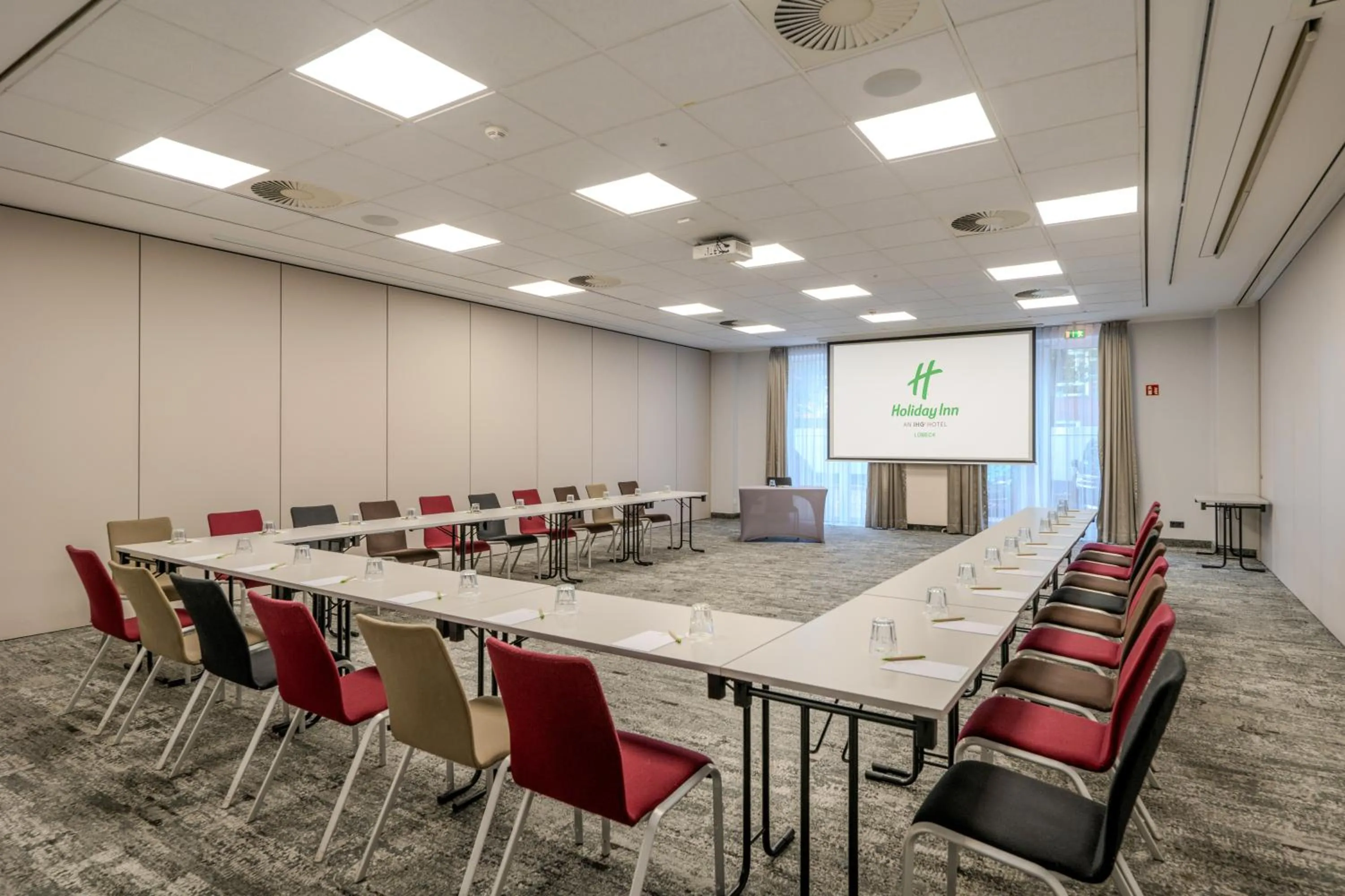 Meeting/conference room in Holiday Inn Lübeck by IHG