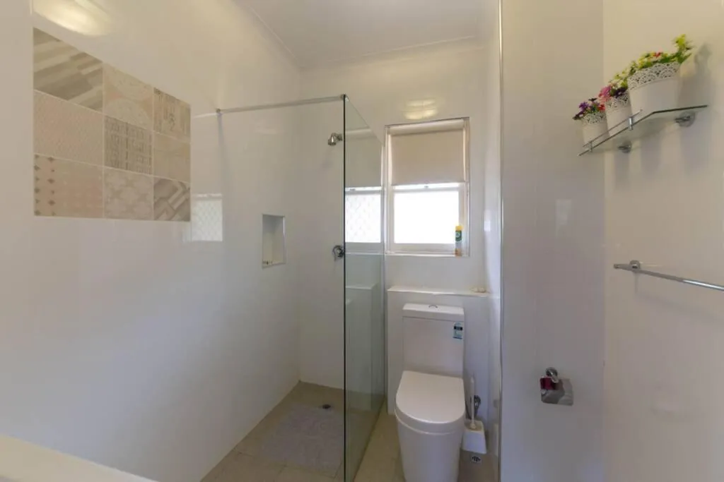 B9 Crawley Apartment 1 BRM & Sleepout near UWA