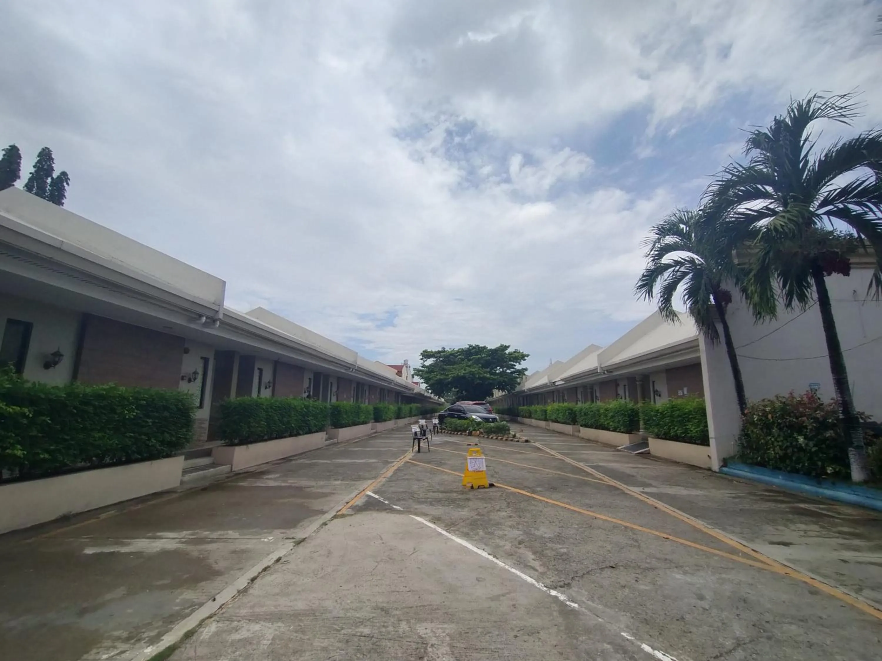 Property building in S and M Hotel Inc.