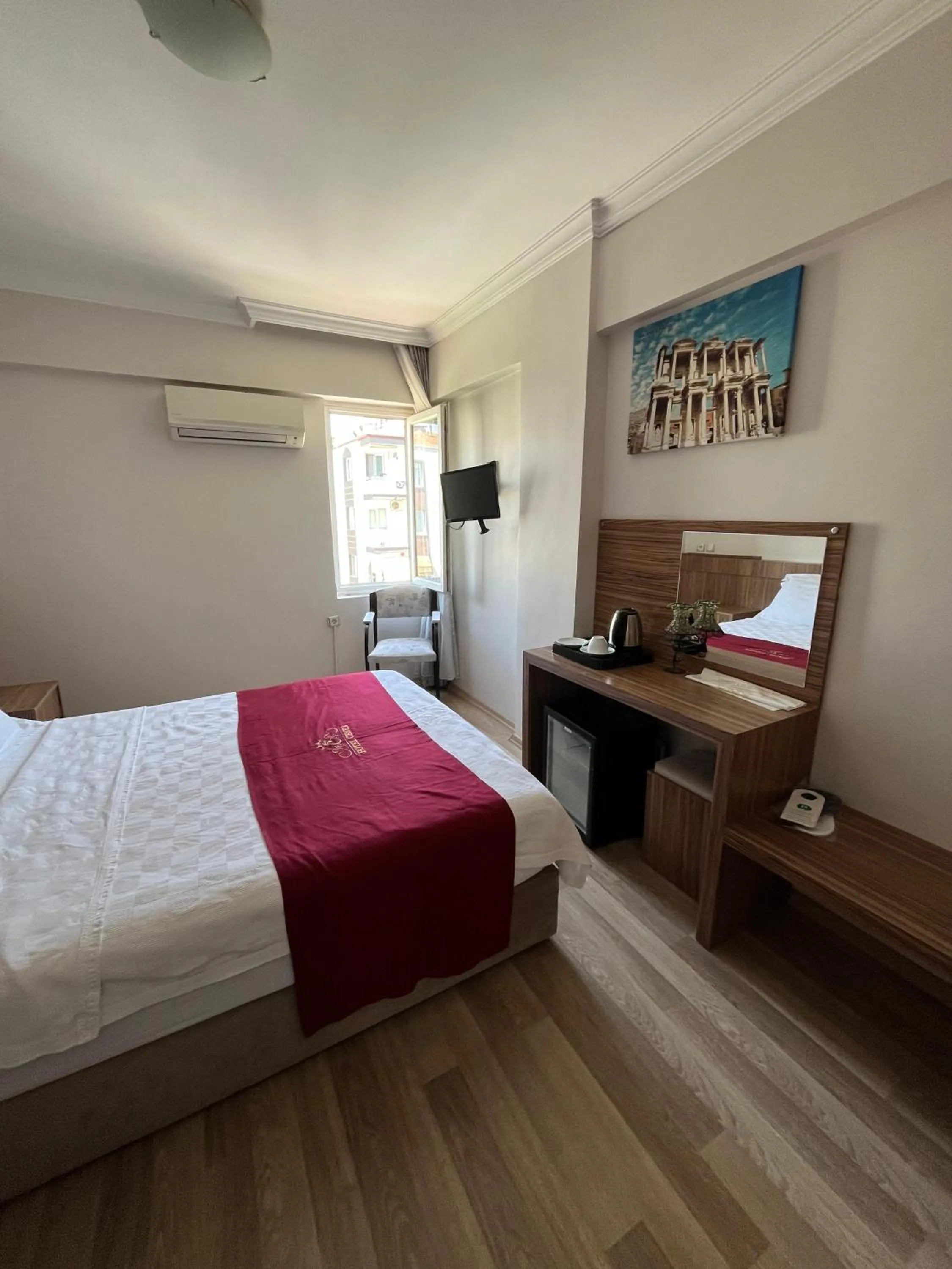 Photo of the whole room, Bed in Hotel Cenka Ephesus