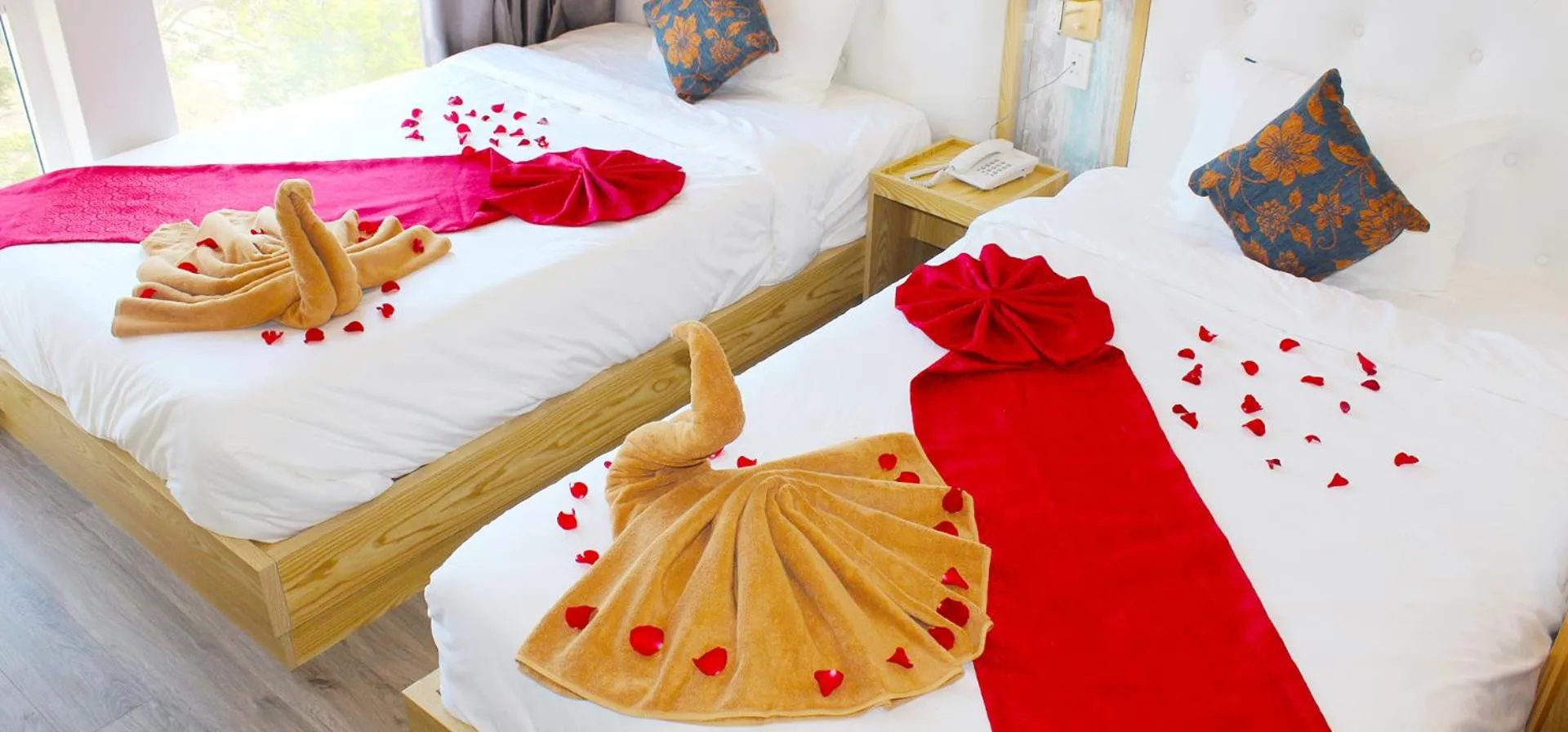 Bed in EMERALD OCEAN HOTEL