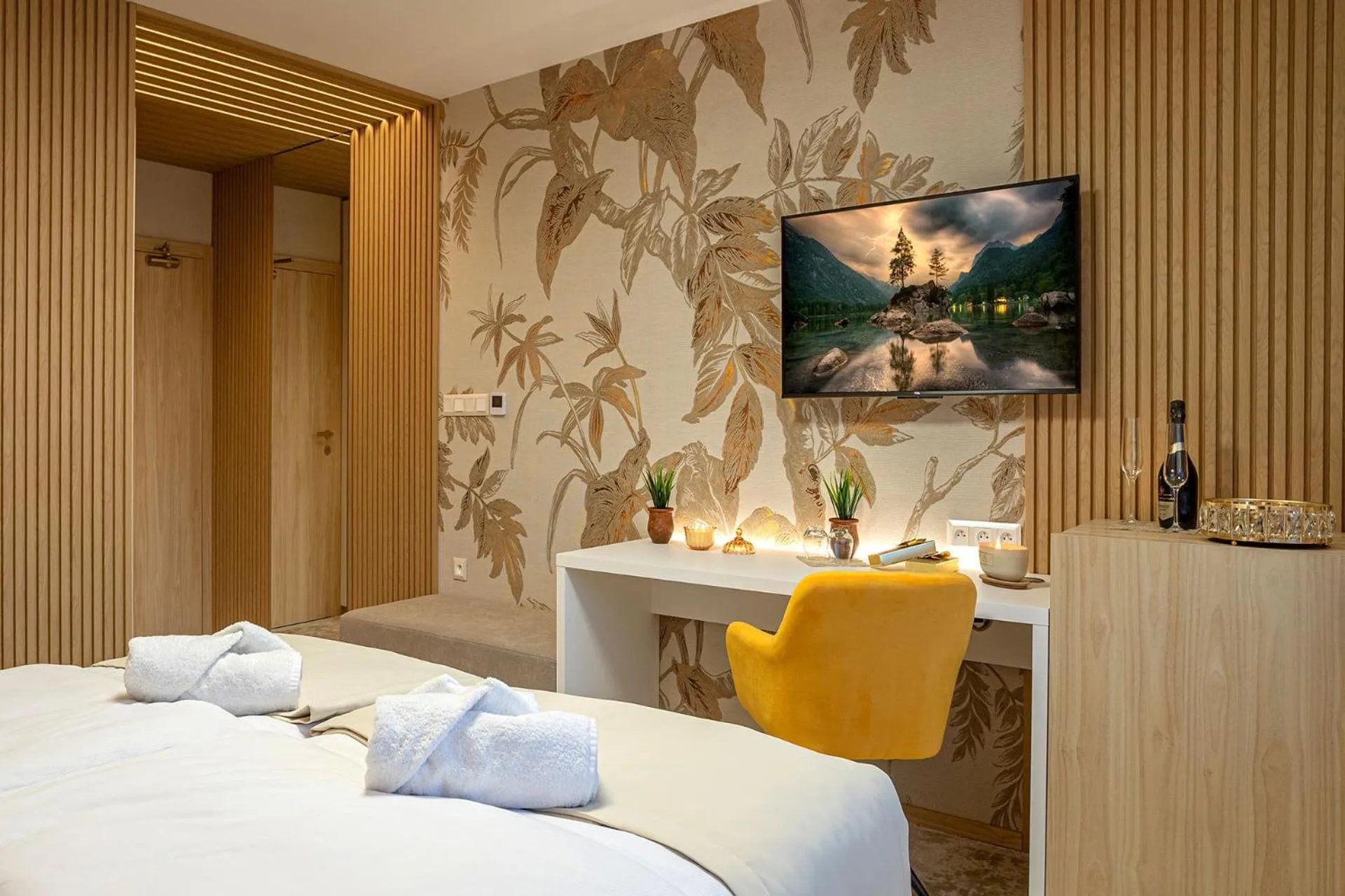 Bedroom, Bed in Hotel Kamélia