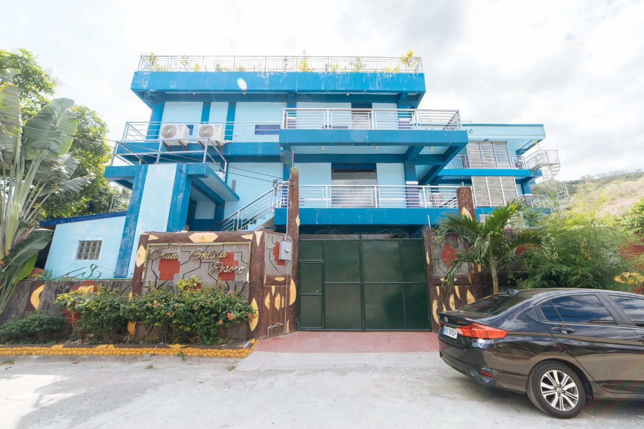 Property building in RedDoorz Premium @ Casa Ghilda Resort Olongapo City